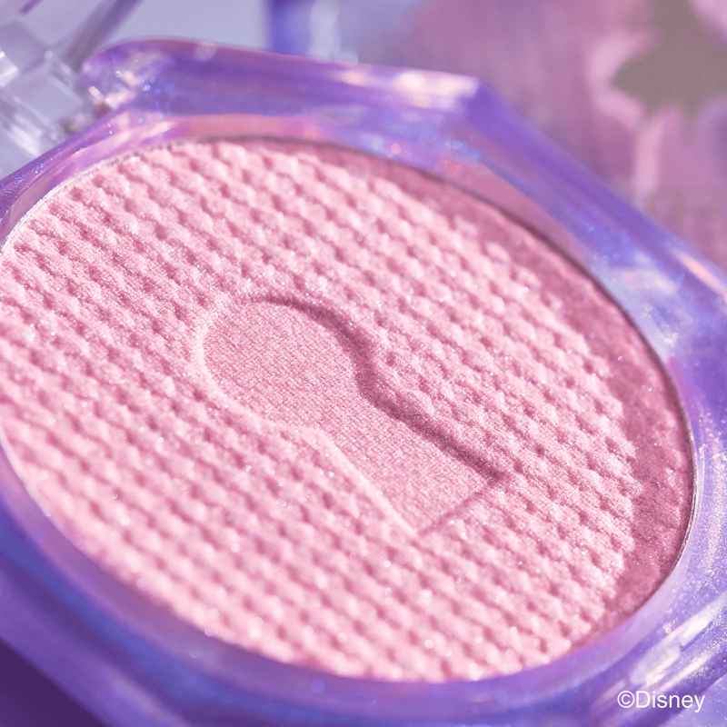 Pó compacto iluminador Catrice Disney Alice no País das Maravilhas com efeito multicromático