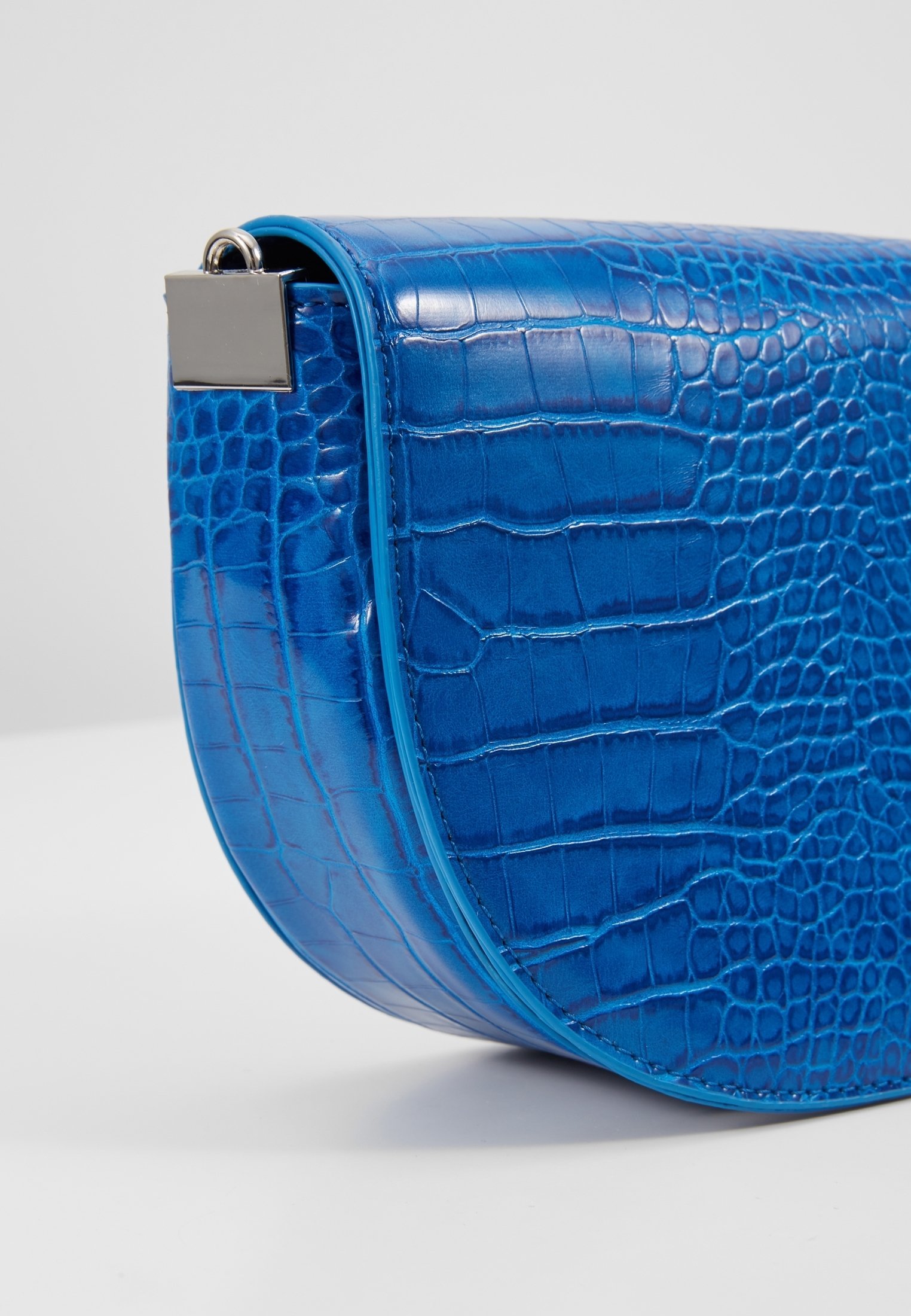 Pieces Crossbodytas - blauw