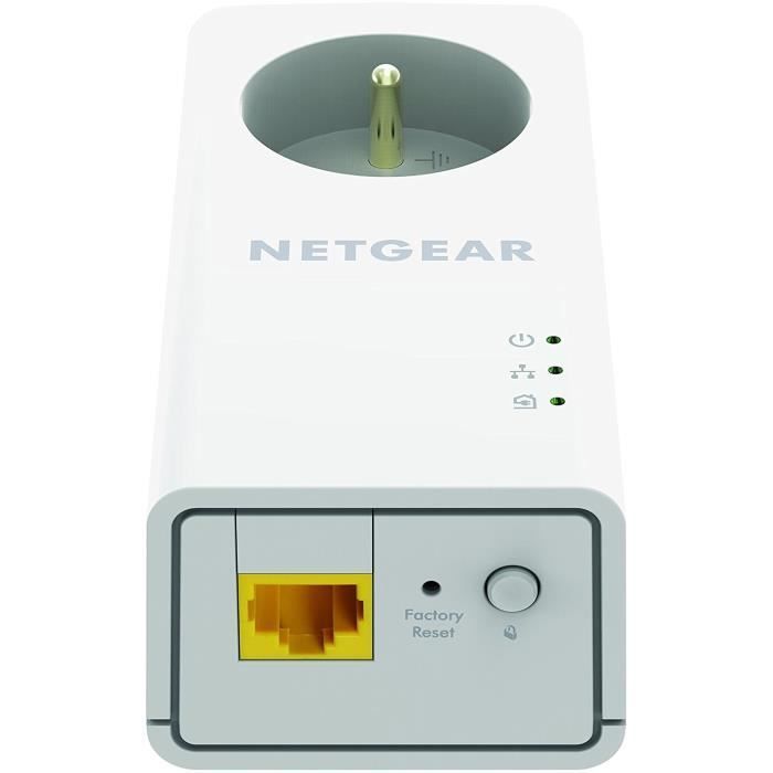 Kit com 2 Adaptadores Powerline NETGEAR de 2000 Mbps - 2 portas RJ45 10/100/1000 - Com Tomada Elétrica Integrada PLP2000-100FRS