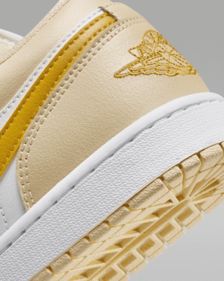 Air Jordan 1 Low Women's Shoes