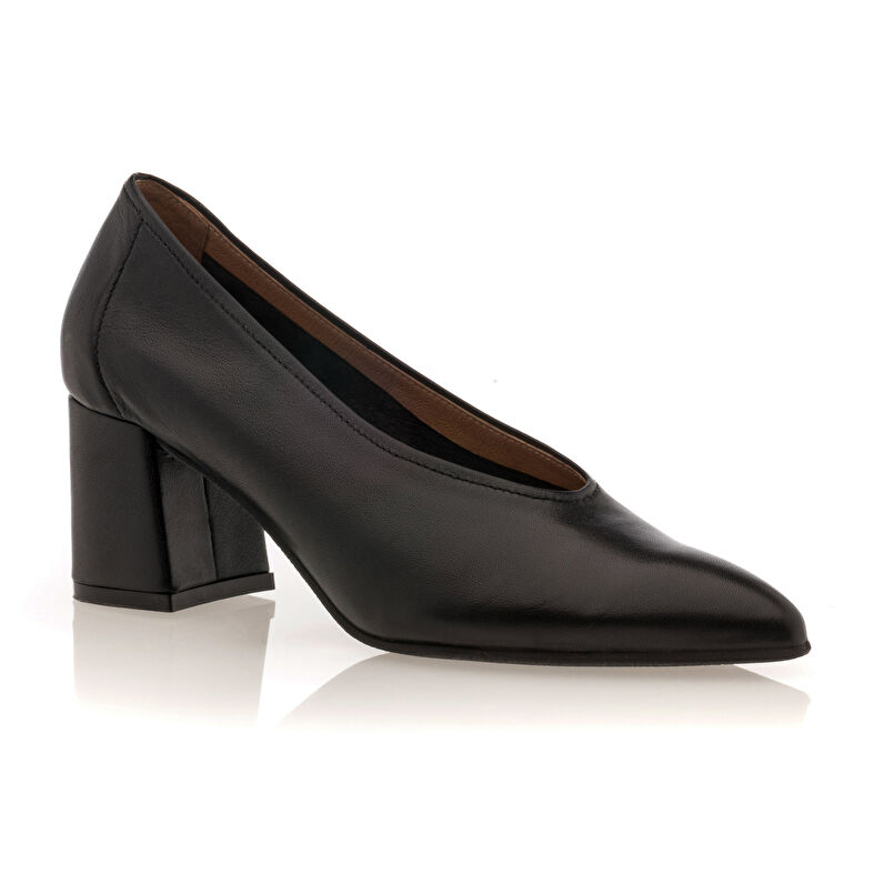 Zapatos de tacón negros para mujer