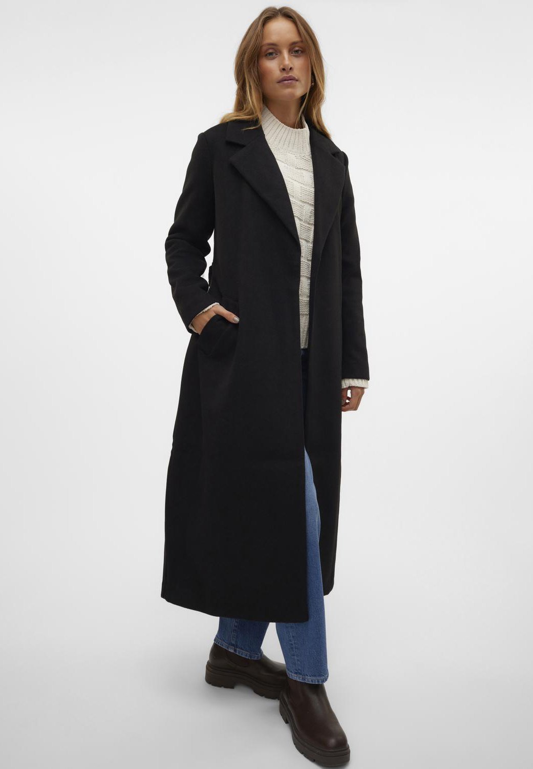 Vero Moda VMFORTUNEAYA LONG - Klassieke jas - zwart