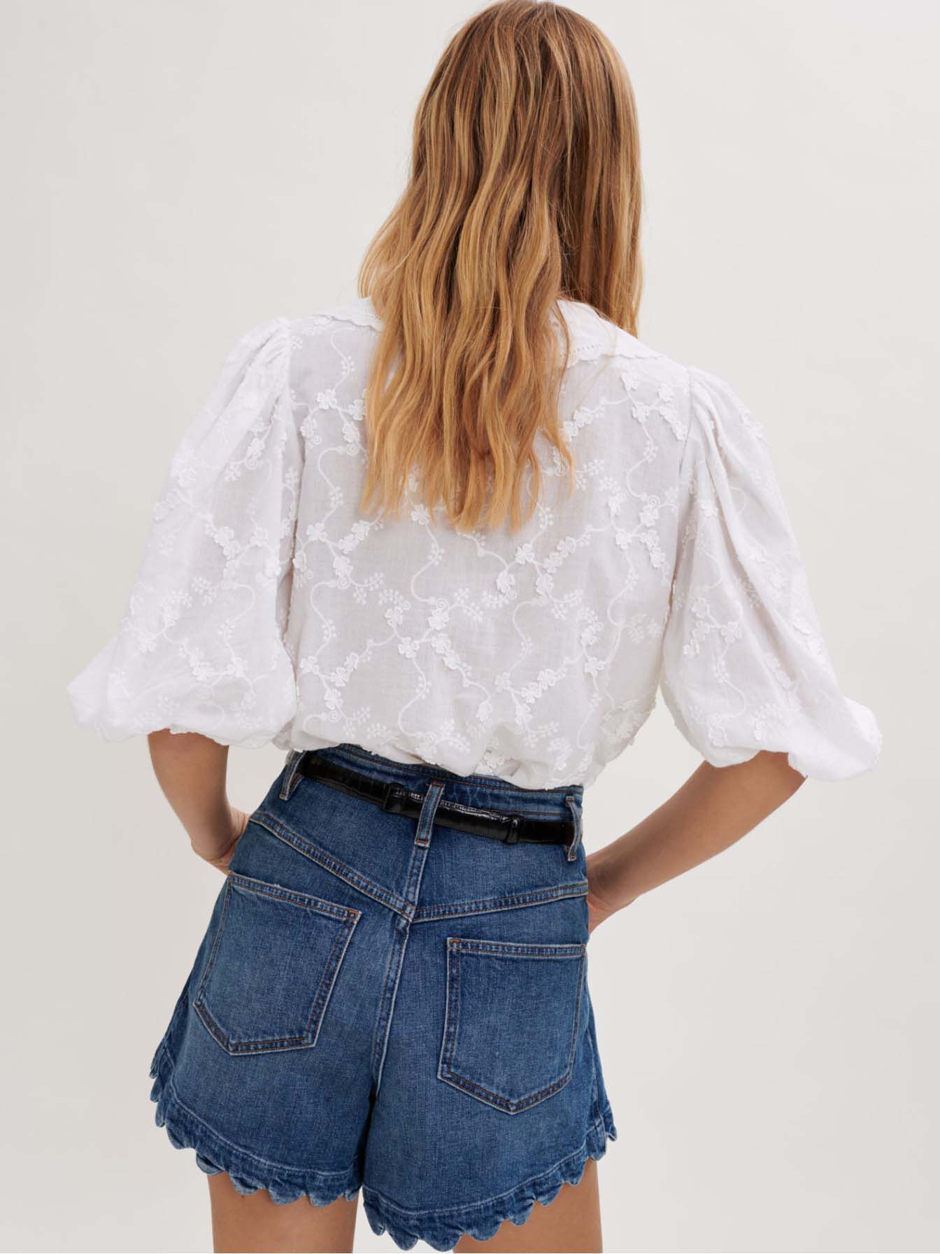 Witte blouse met geborduurde kraag - Wit