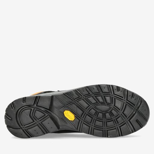  História da Cobra GTX