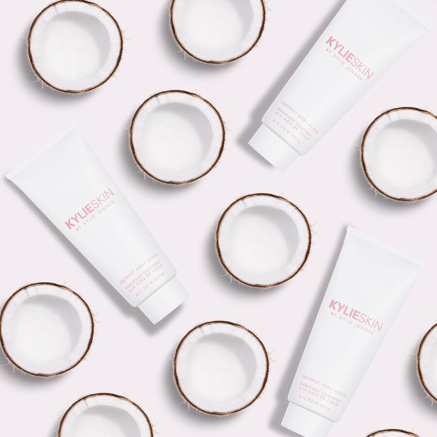 KYLIE SKIN kokosų kūno šveitiklis - 237 ml