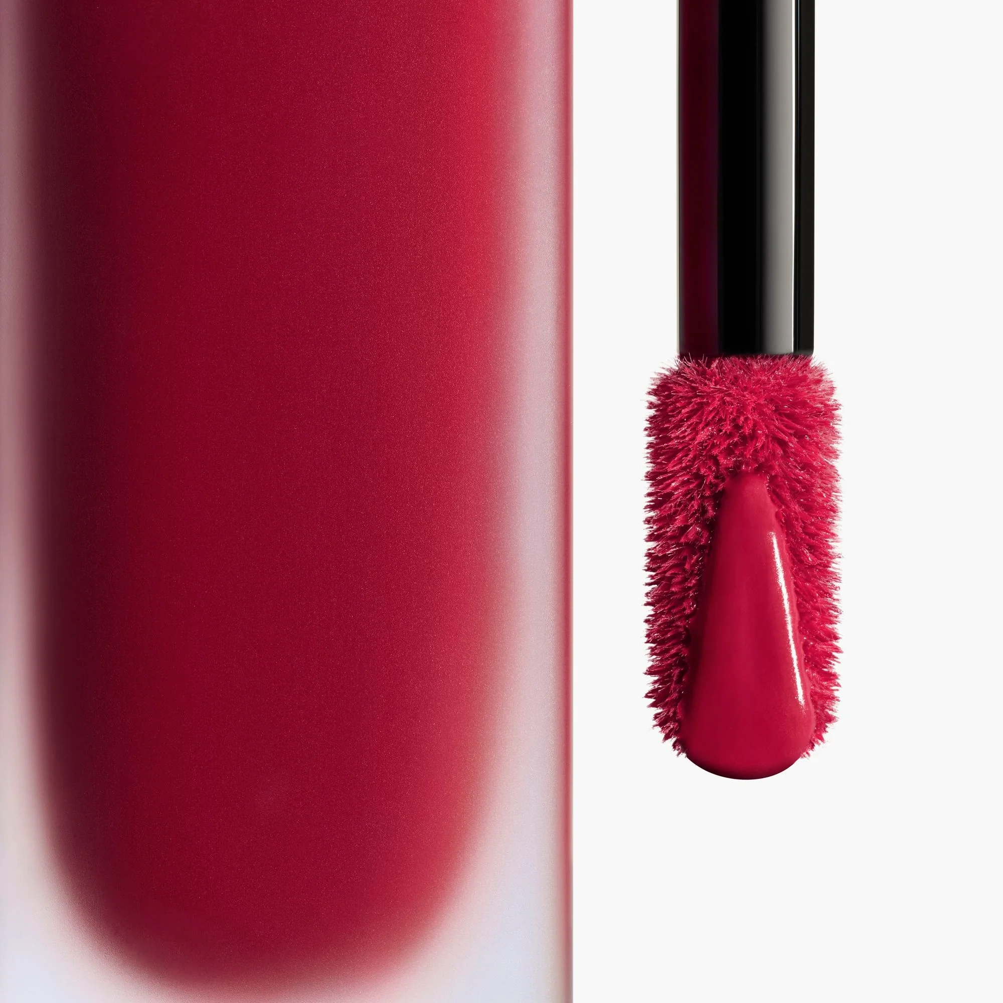 ROUGE ALLURE INK - ROSSETTO FLUIDO OPACO