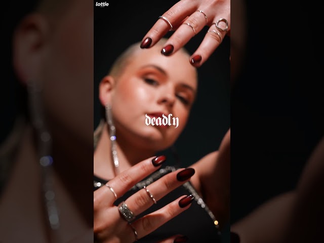 Lottie London x Upíří deníky Stay Press'd - Drip Drip