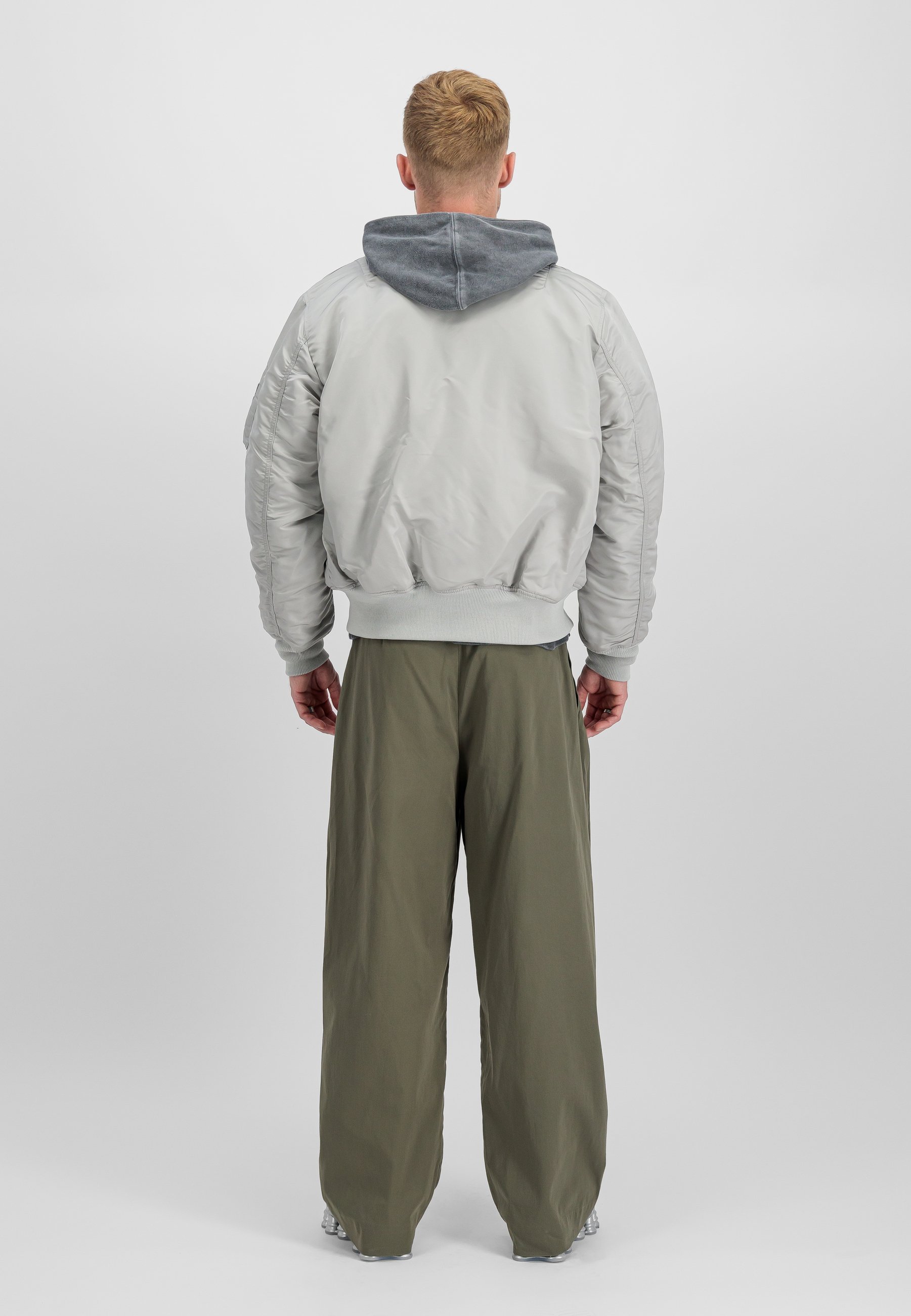 Alpha Industries HERITAGE - Bomberjack - pastelgrijs