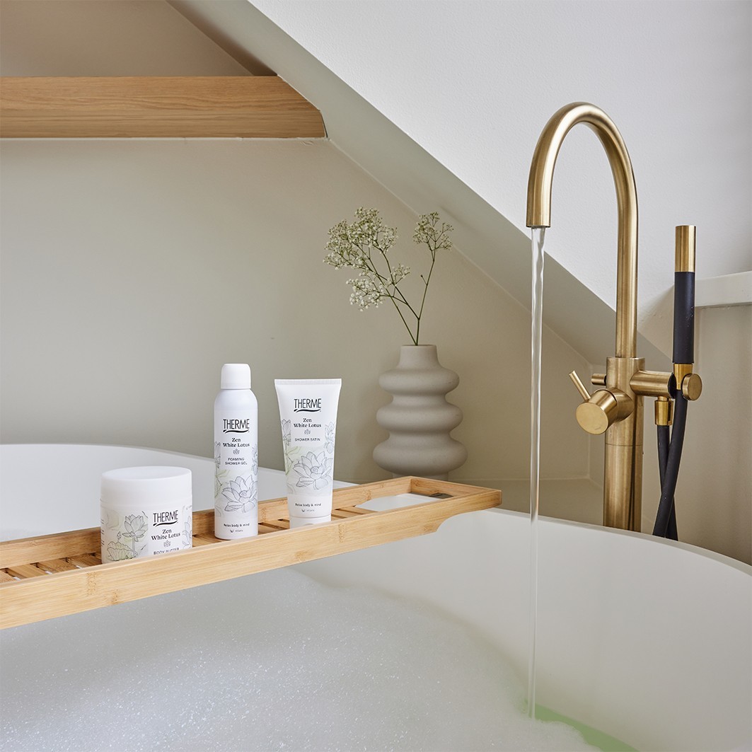 THERME Zen baltojo lotoso vonios aliejus - 400 ml