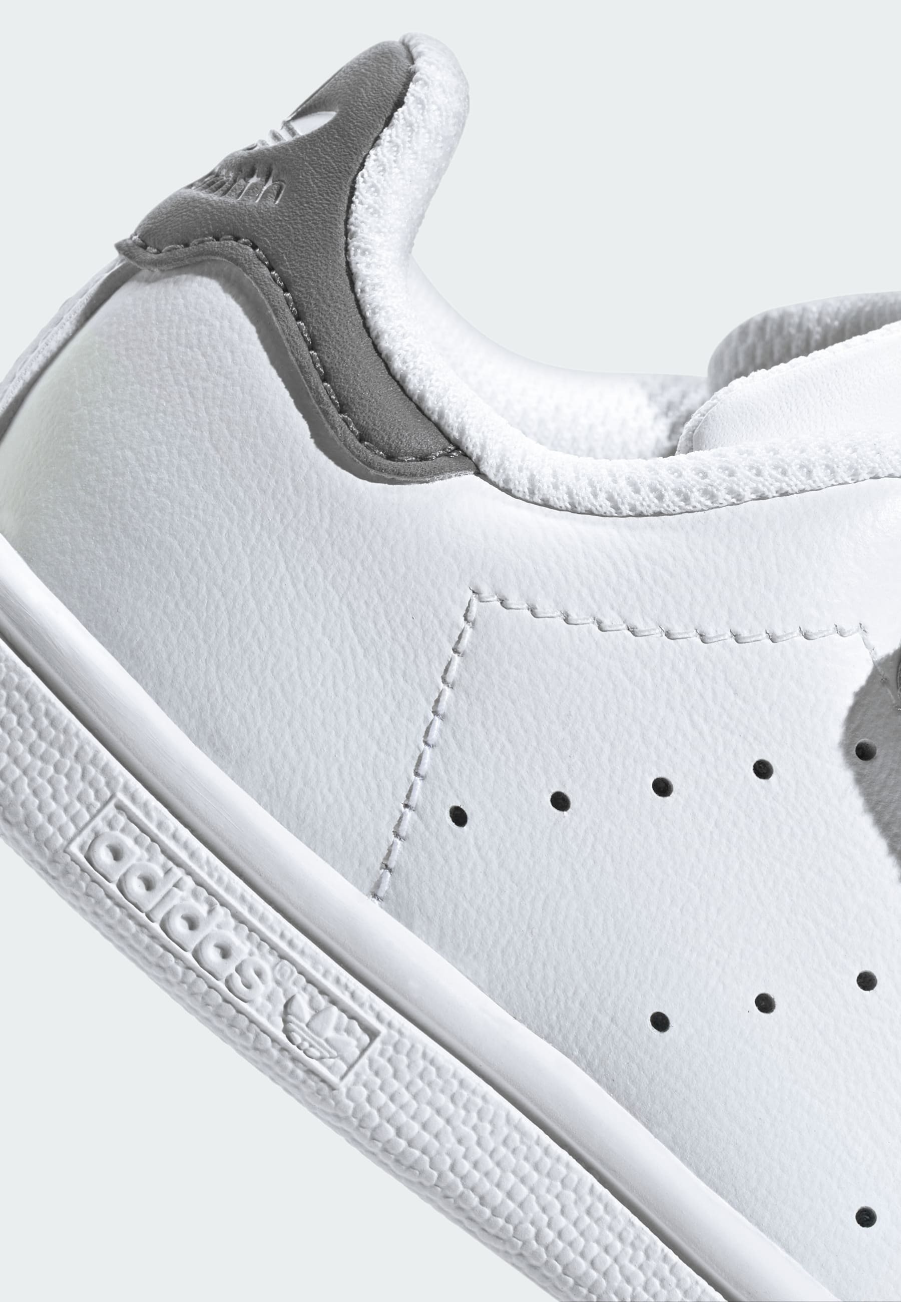 adidas Originals STAN SMITH COMFORT CLOSURE KIDS - Chaussures bébé - blanc/blanc/rose vif