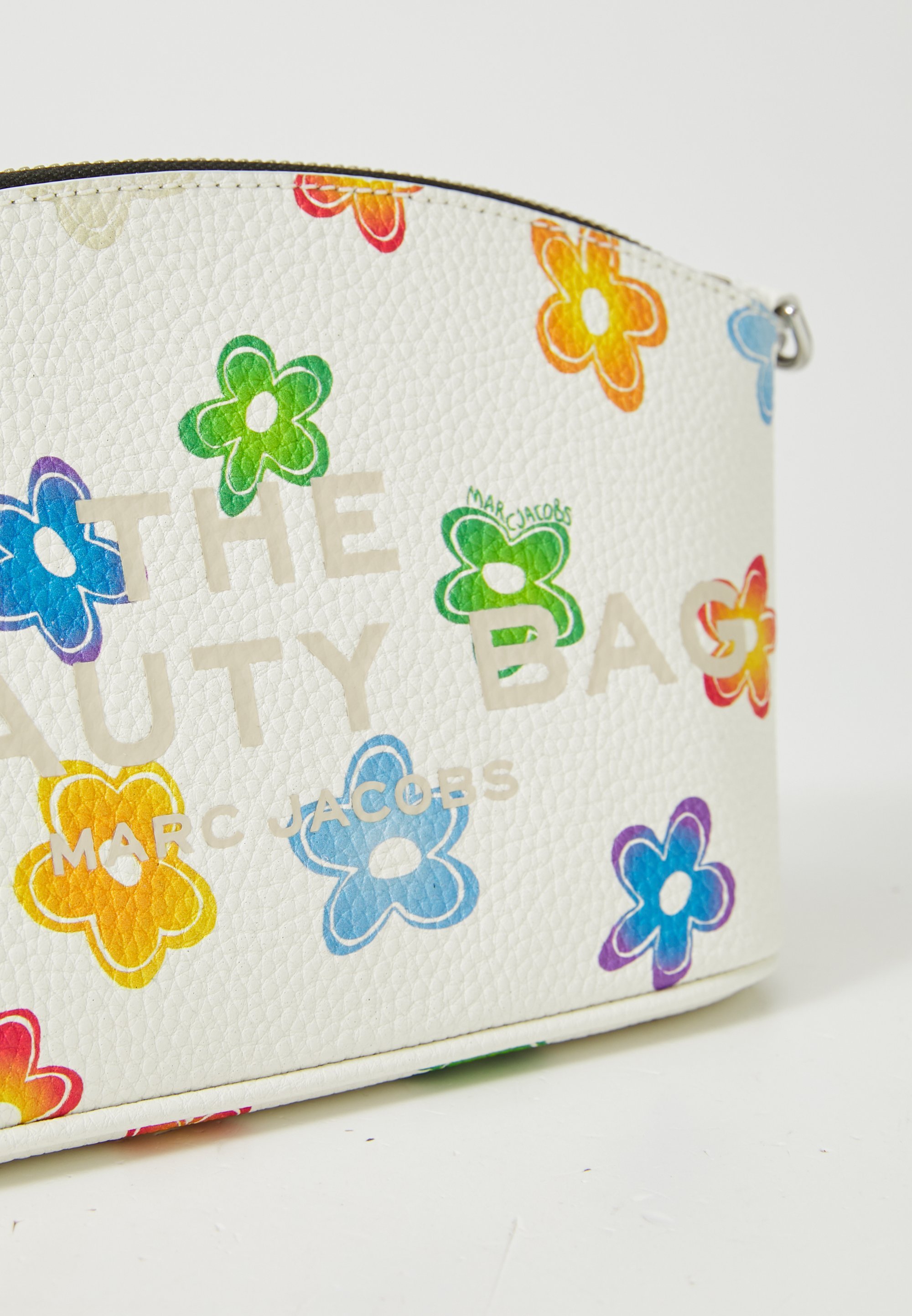 MARC JACOBS Reizen