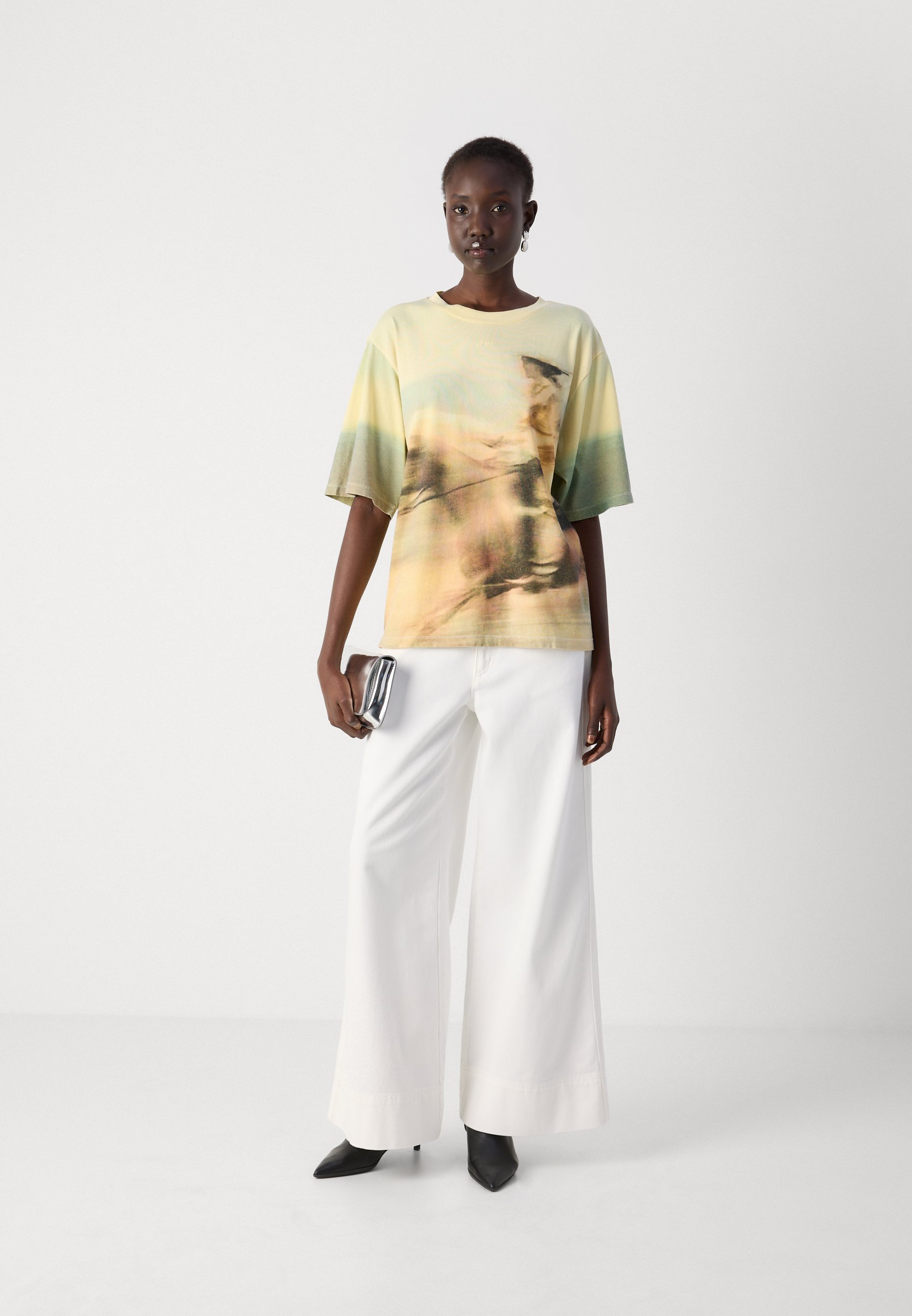BOSS ENIS - T-shirt stampata - giallo pastello chiaro
