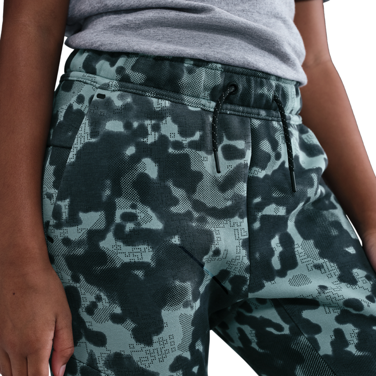Mikina Nike Tech Fleece Aop