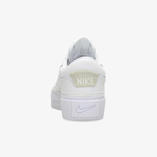  Nike Court Legacy