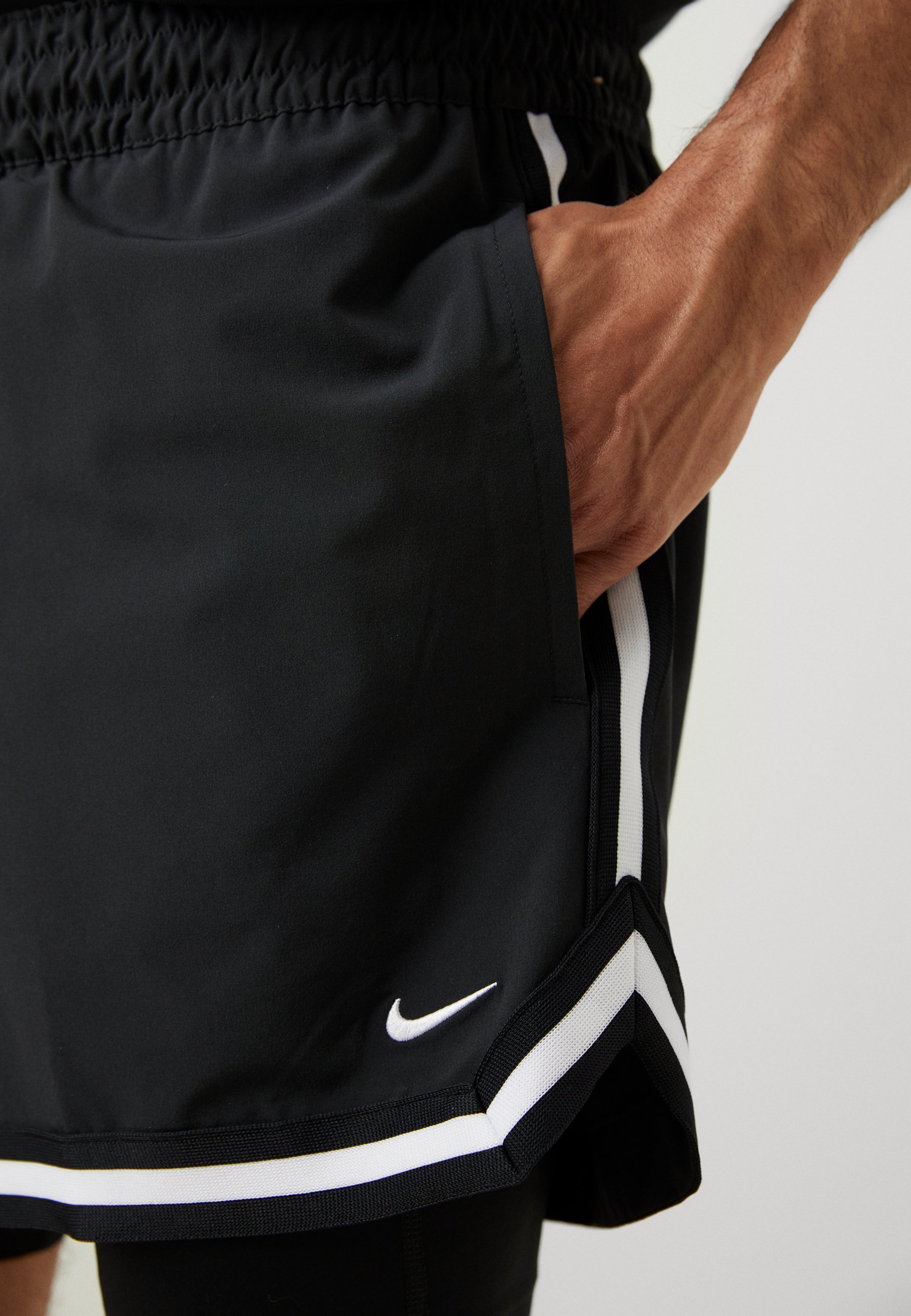 Nike Performance 2-IN-1 - 2-in-1 shorts - zwart/wit