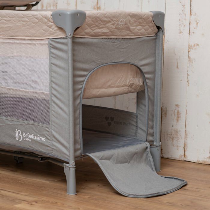 BEBELISSIMO – Reisebett für Babys – Faltbett – ab Geburt – mit Schlaffunktion – Wickeltisch und Spielzeug – beige/grau