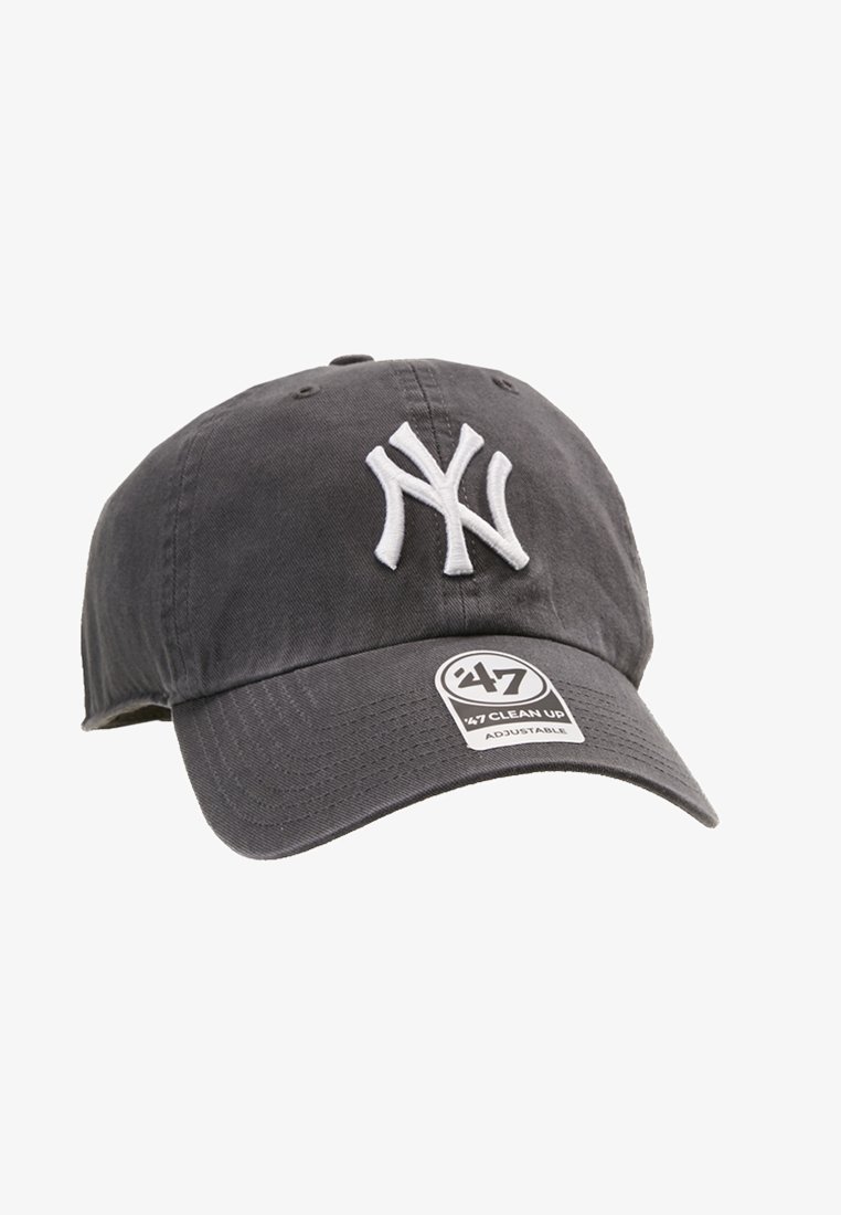 '47 Caps