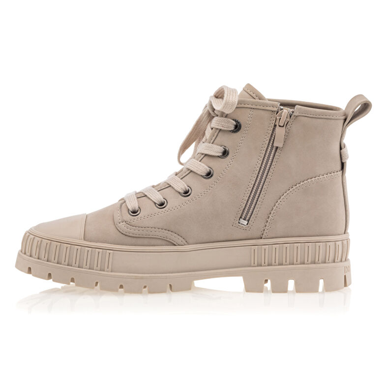 Zapatillas deportivas para mujer color beige.