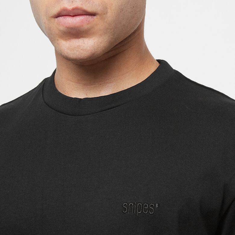 Essential T-Shirt mit kleinem Logo