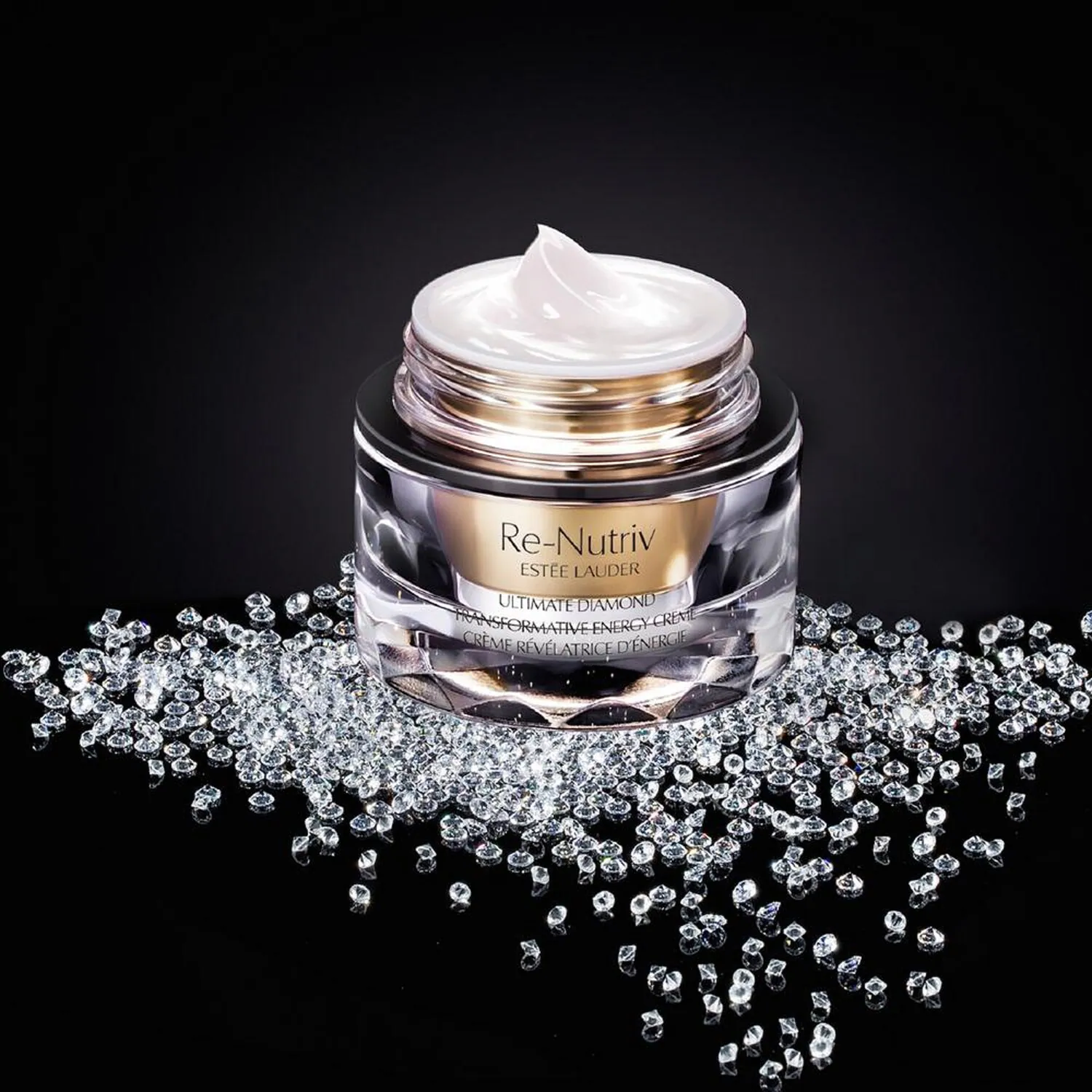 Cremă bogată revelatoare de energie Re-Nutriv Ultimate Diamond