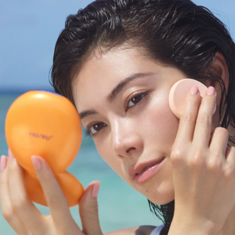 Voděodolný kompaktní make-up Shiseido Expert Sun Protector Tanning SPF10, doplňovatelný