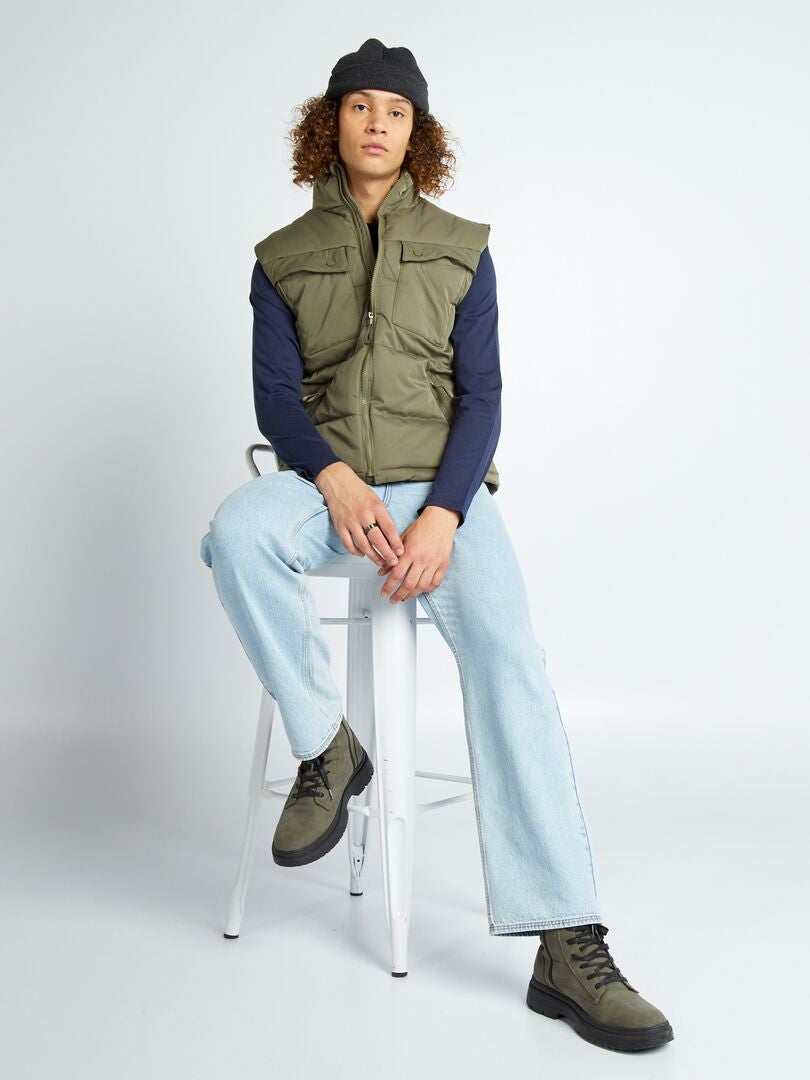 Jaqueta de plumas sem mangas e de modelagem folgada - cáqui