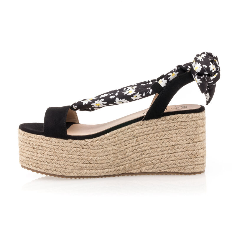 Dámske čierne espadrilky s lanovou podrážkou