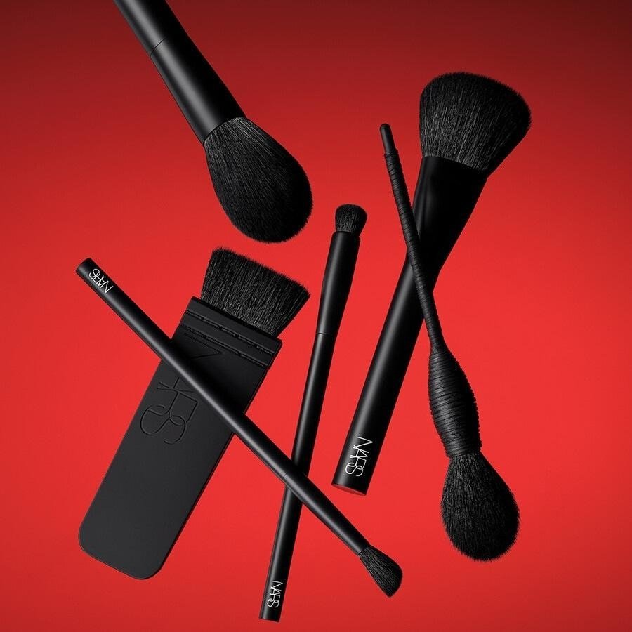 Štetec na očné linky NARS č. 40, viacúčelový presný štetec – 1 kus