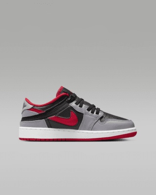 Air Jordan 1 Low FlyEase Older Kids' Shoes