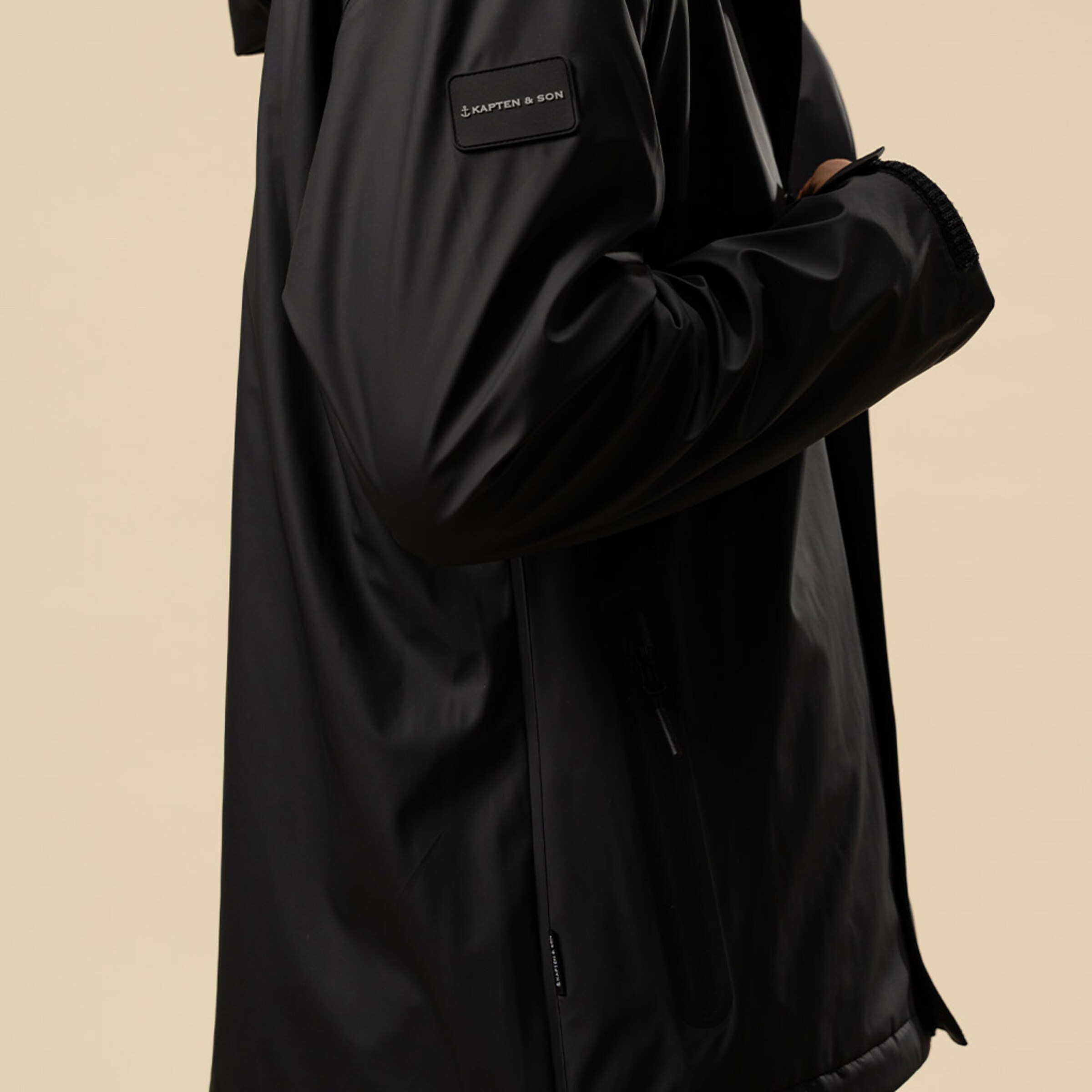 Veste imperméable longue noire de tous les jours