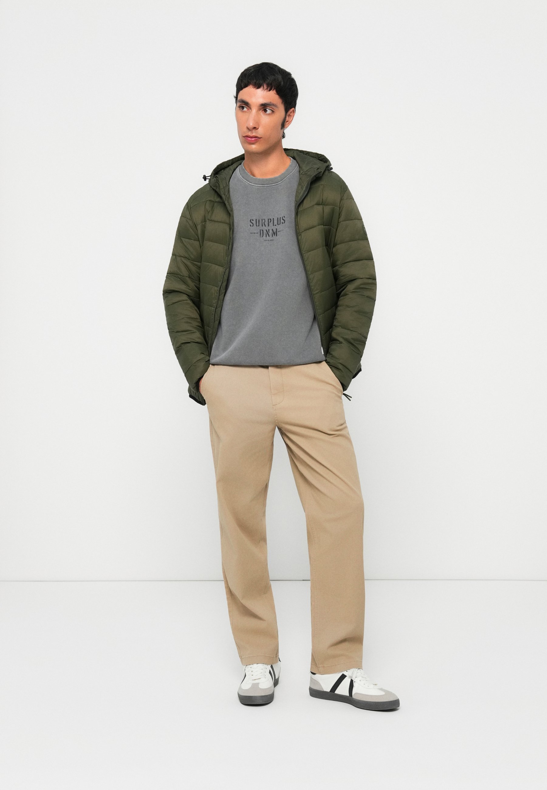 Jack & Jones JJEBRADLEY LIGHT PUFFER HOOD - Light jacket - rosin