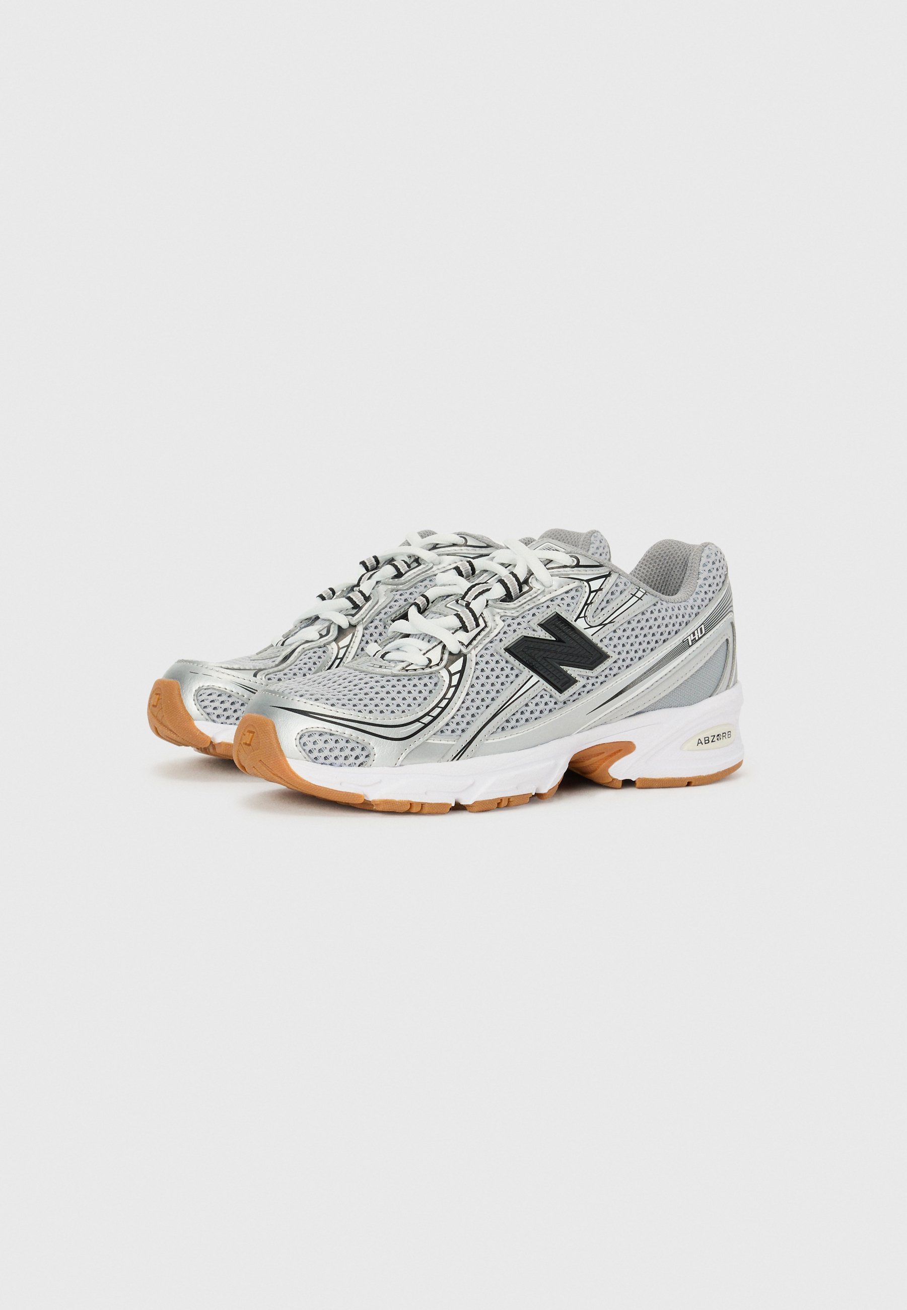 New Balance 740 - Matalavartiset tennarit - hopeanvärinen