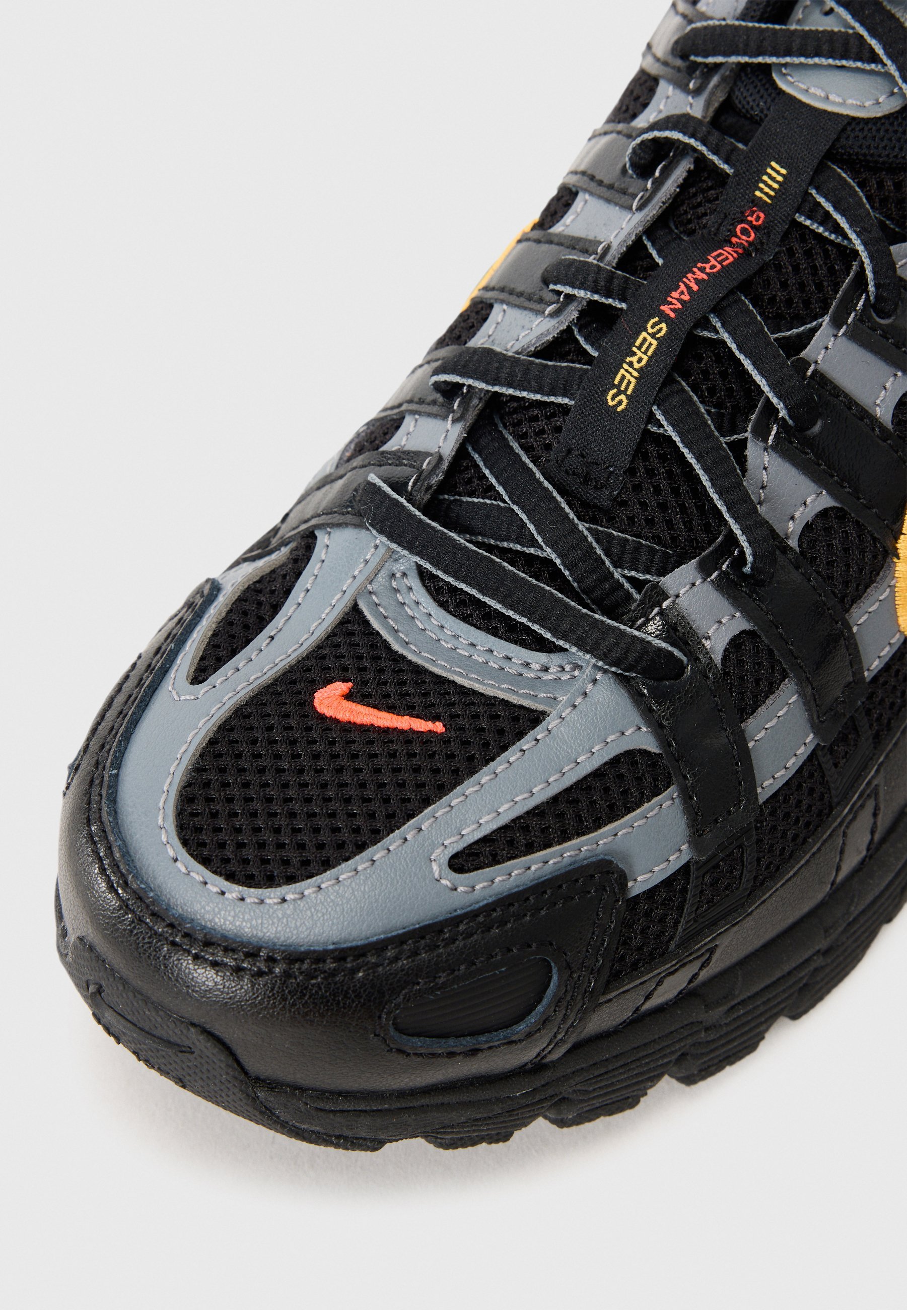 Nike Sportswear P 6000 UNISEX - Tenisky - black/black/bright crimson/grey grey
