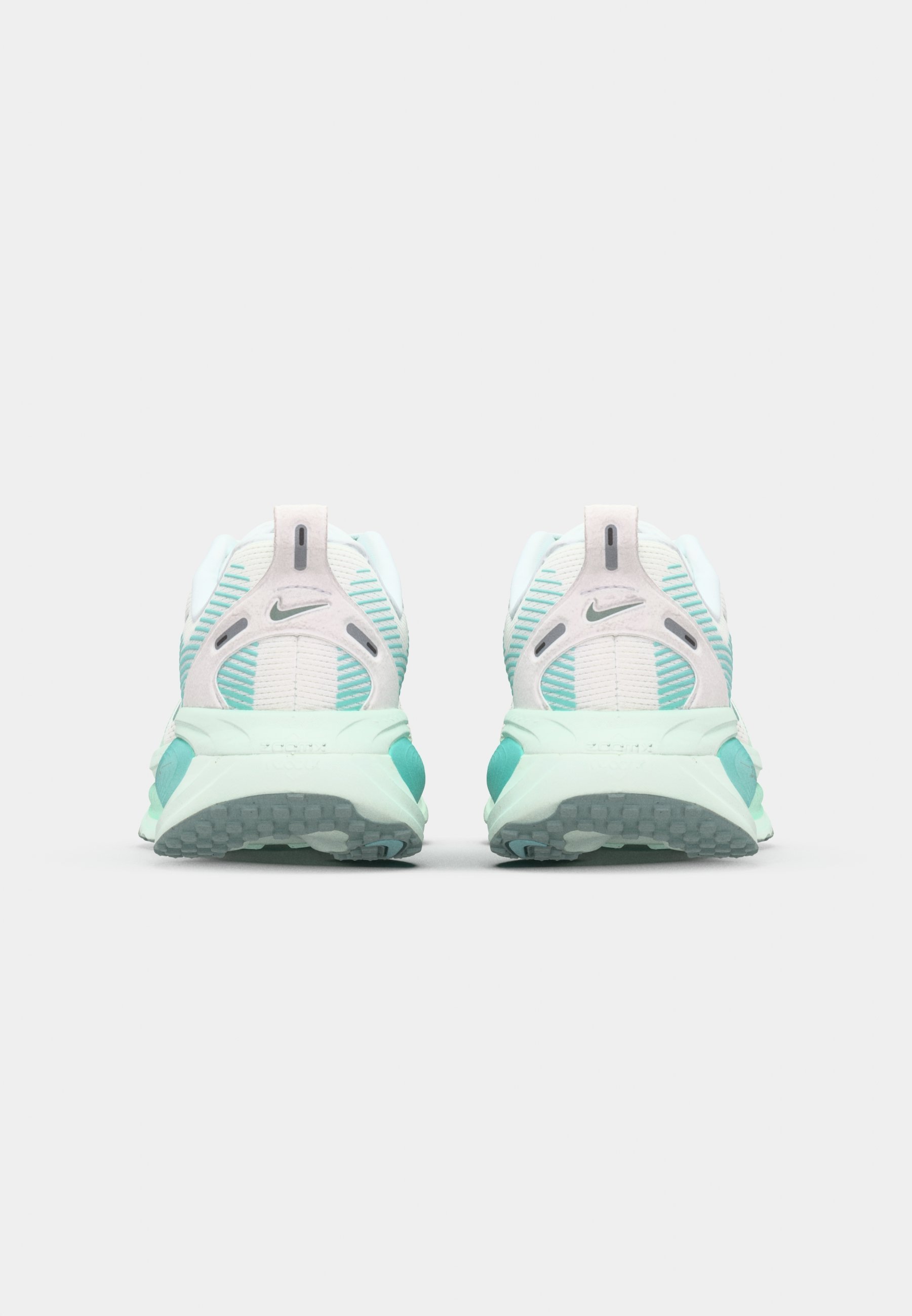 Nike Performance VOMERO 18 - Běžecké boty na silnici - white/cannon/bleed turquoise/mint foam/barely green