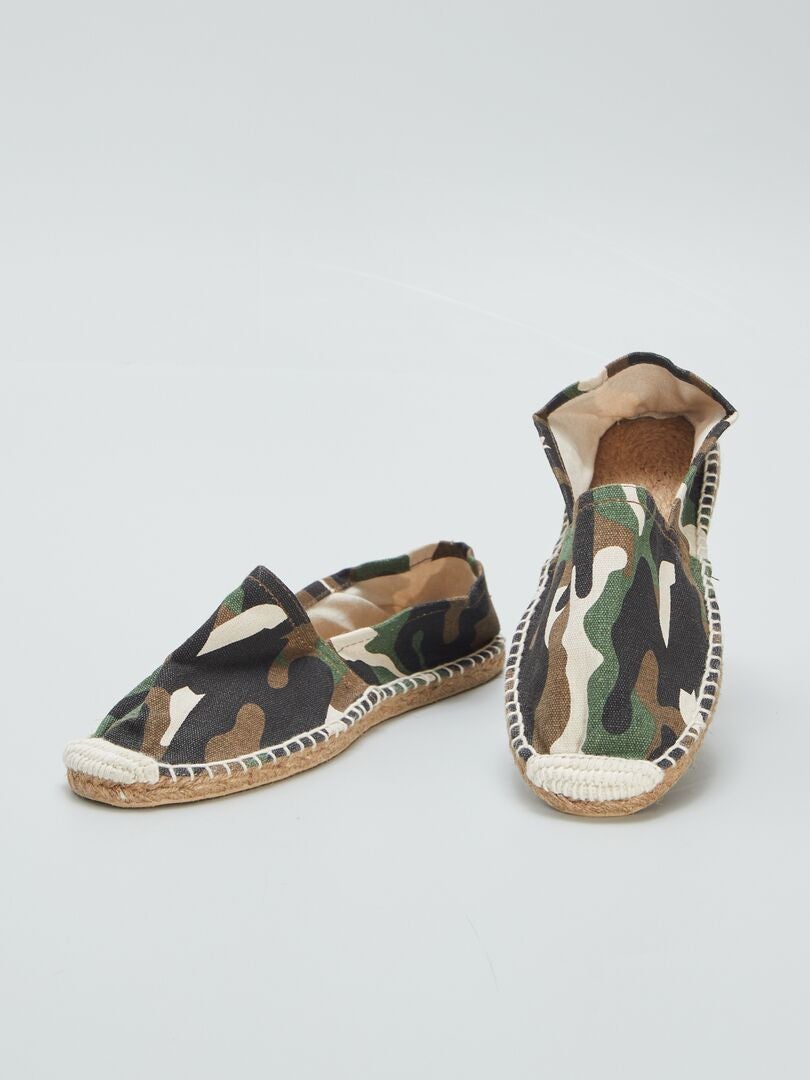 Alpargatas con cordón y estampado de camuflaje - BEIGE
