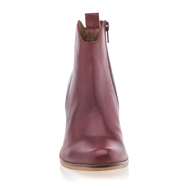 Rote Damenstiefel / Stiefeletten