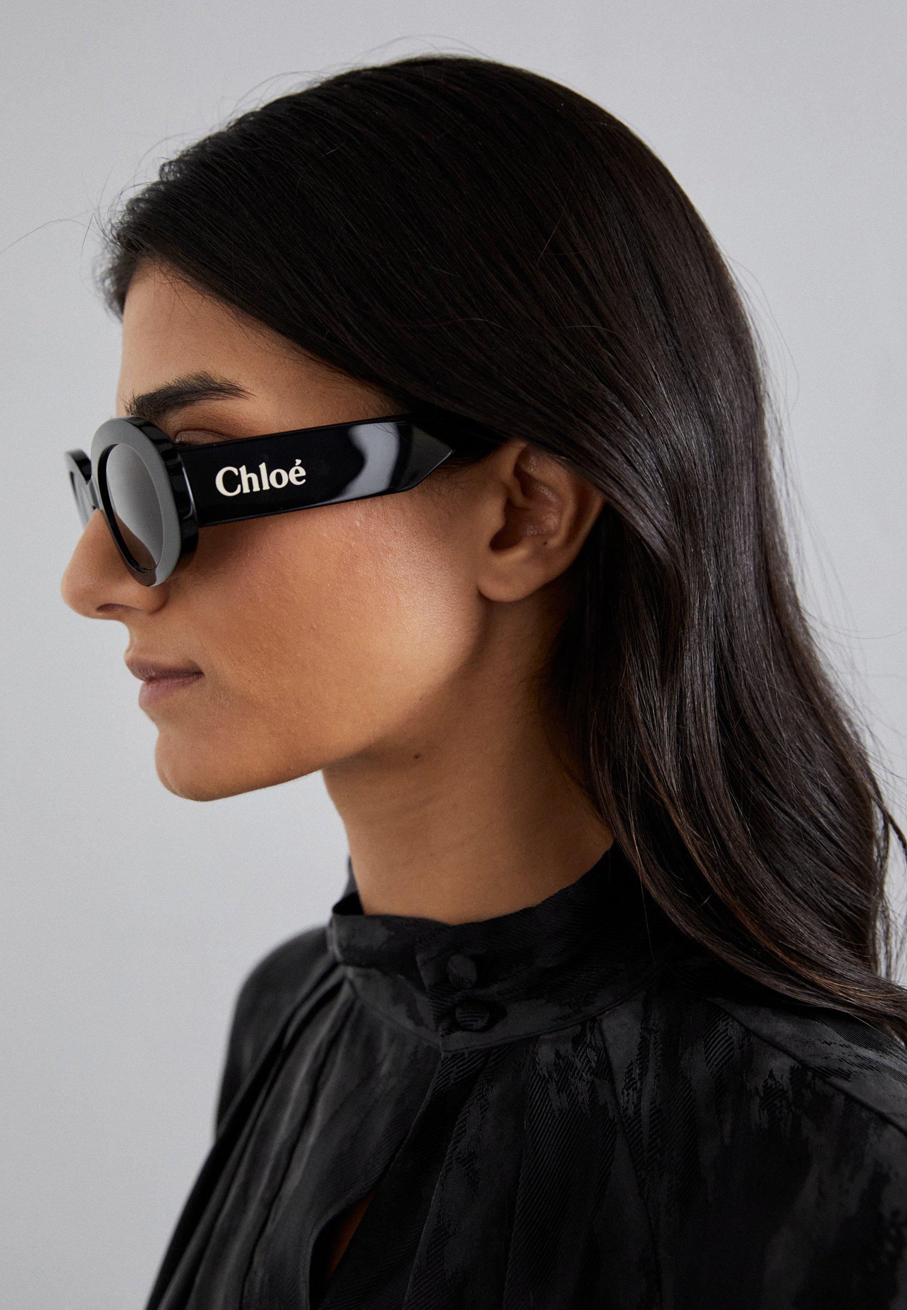 CHLOÉ päikeseprillid - mustad/hallid
