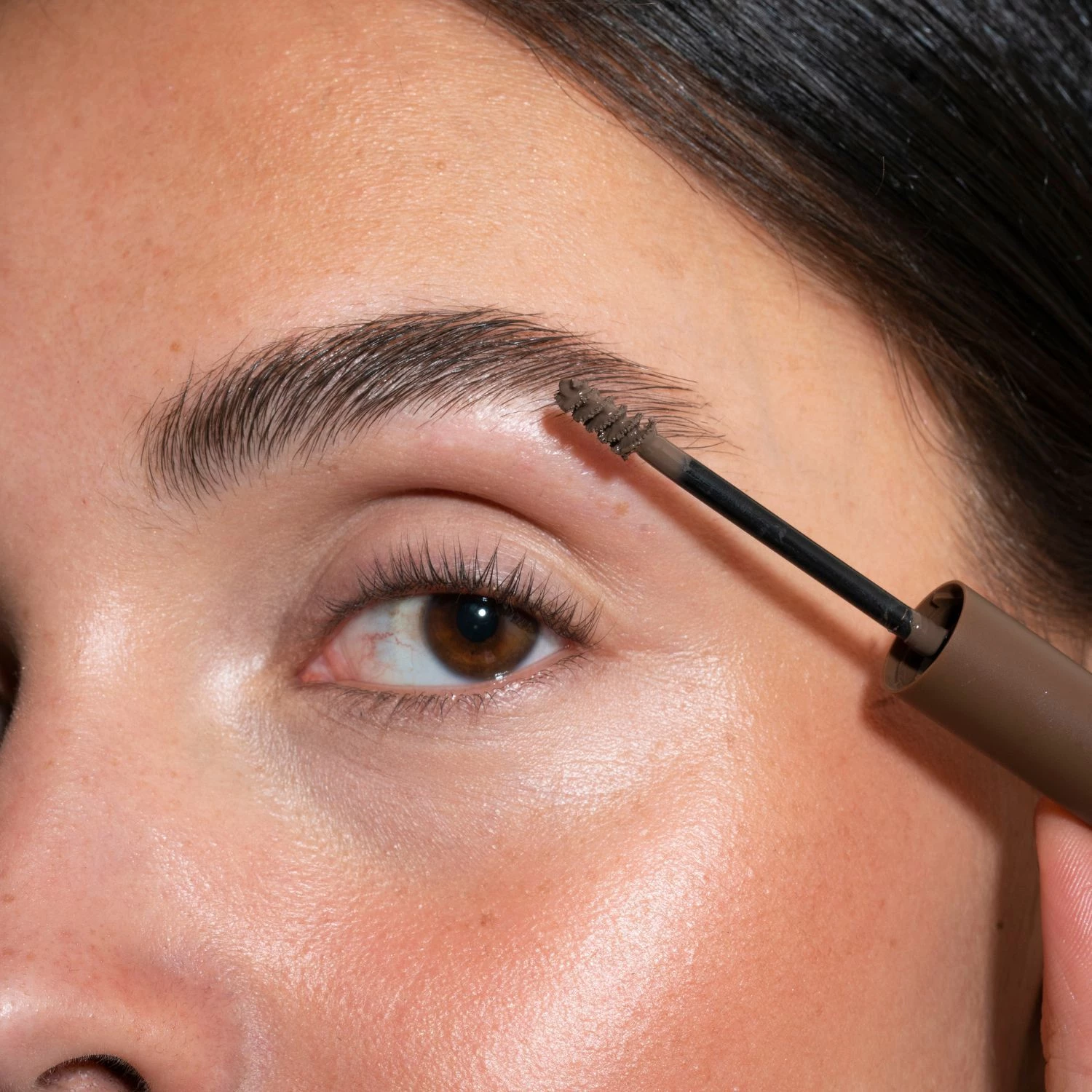 Gel pentru sprâncene colorat maro - LH cosmetics