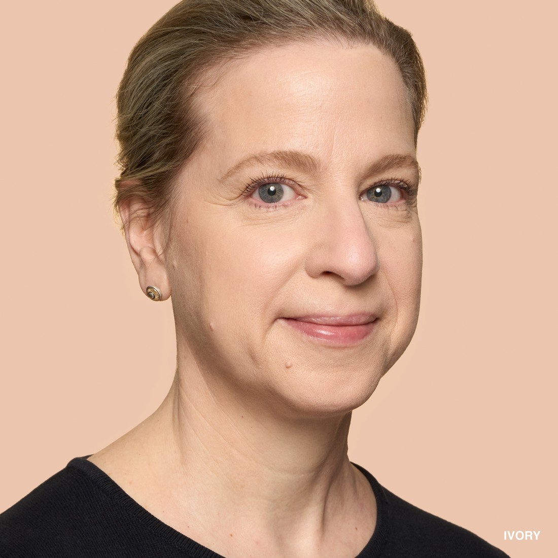 Bobbi Brown makiažo pagrindas „Weightless Skin Foundation SPF 15“ – 30 ml