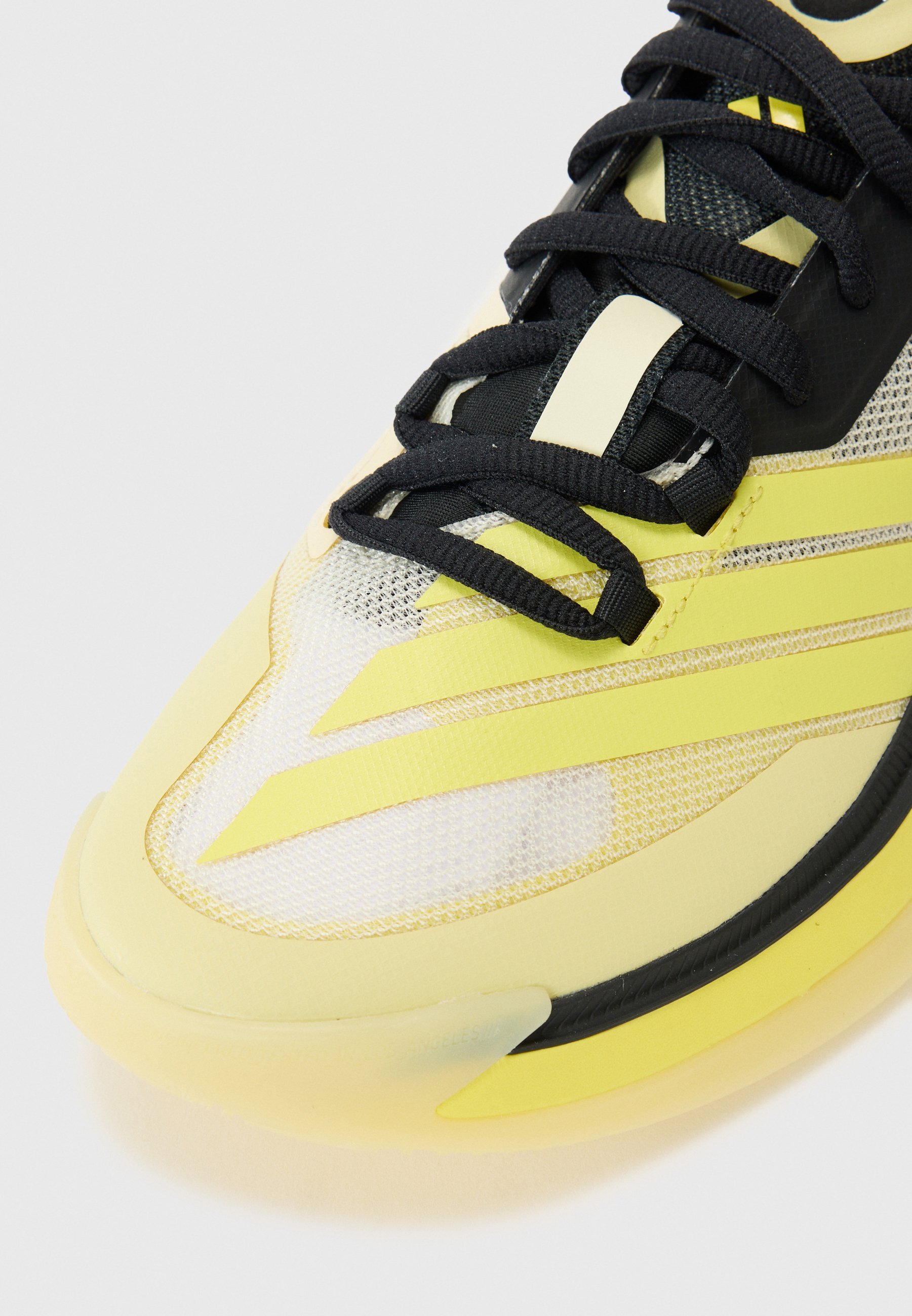 adidas Performance ADIZERO SELECT 3.0 - Basketbalschoenen - puur zwavel/kernzwart/poedergeel