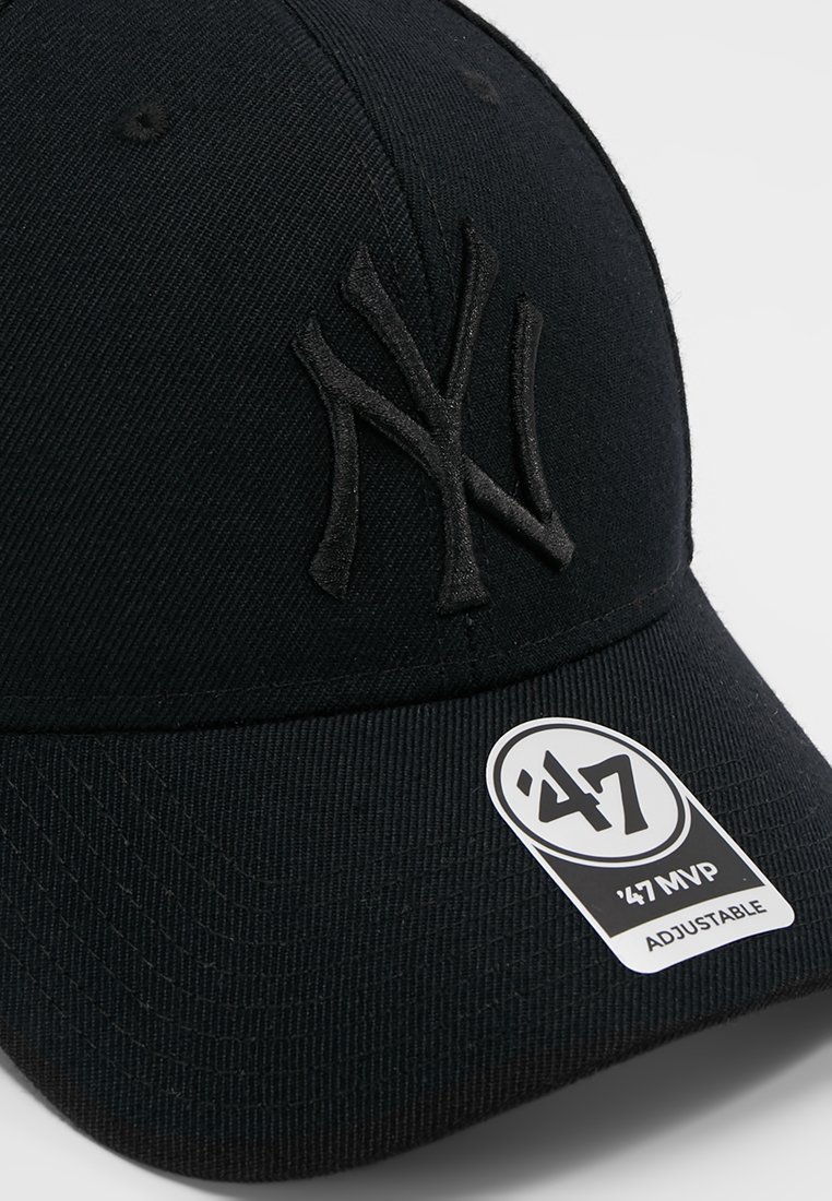 '47 Caps