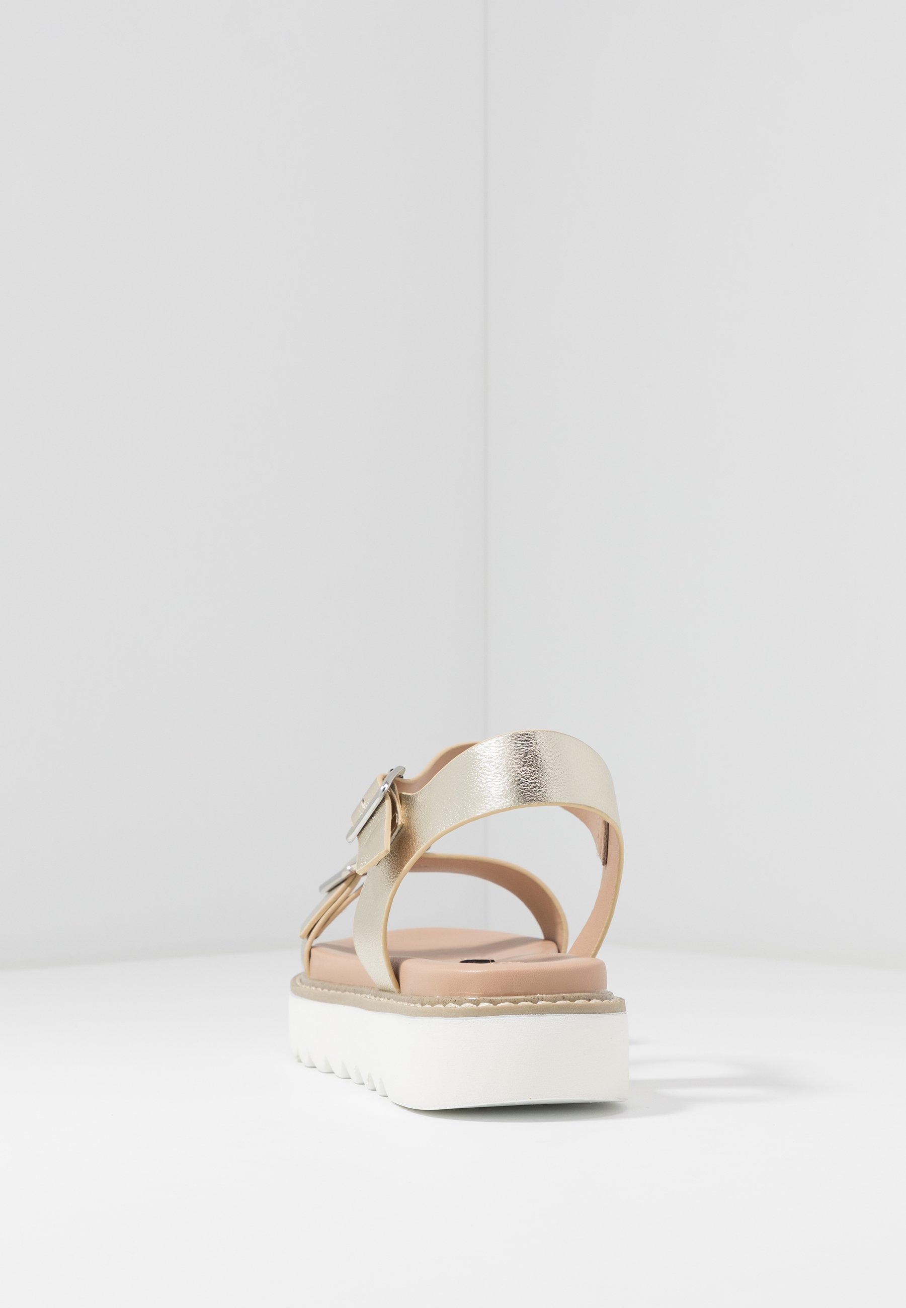 ONLY SHOES ONLMALU CHUNKY - Sandales compensées - or