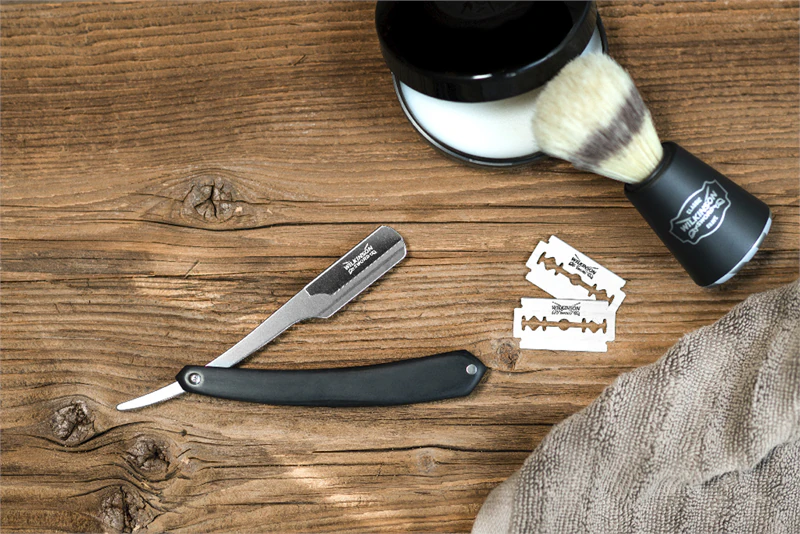 Navalha de barbear clássica Wilkinson Sword Premium Collection Cut Throat + Lâminas de reposição
