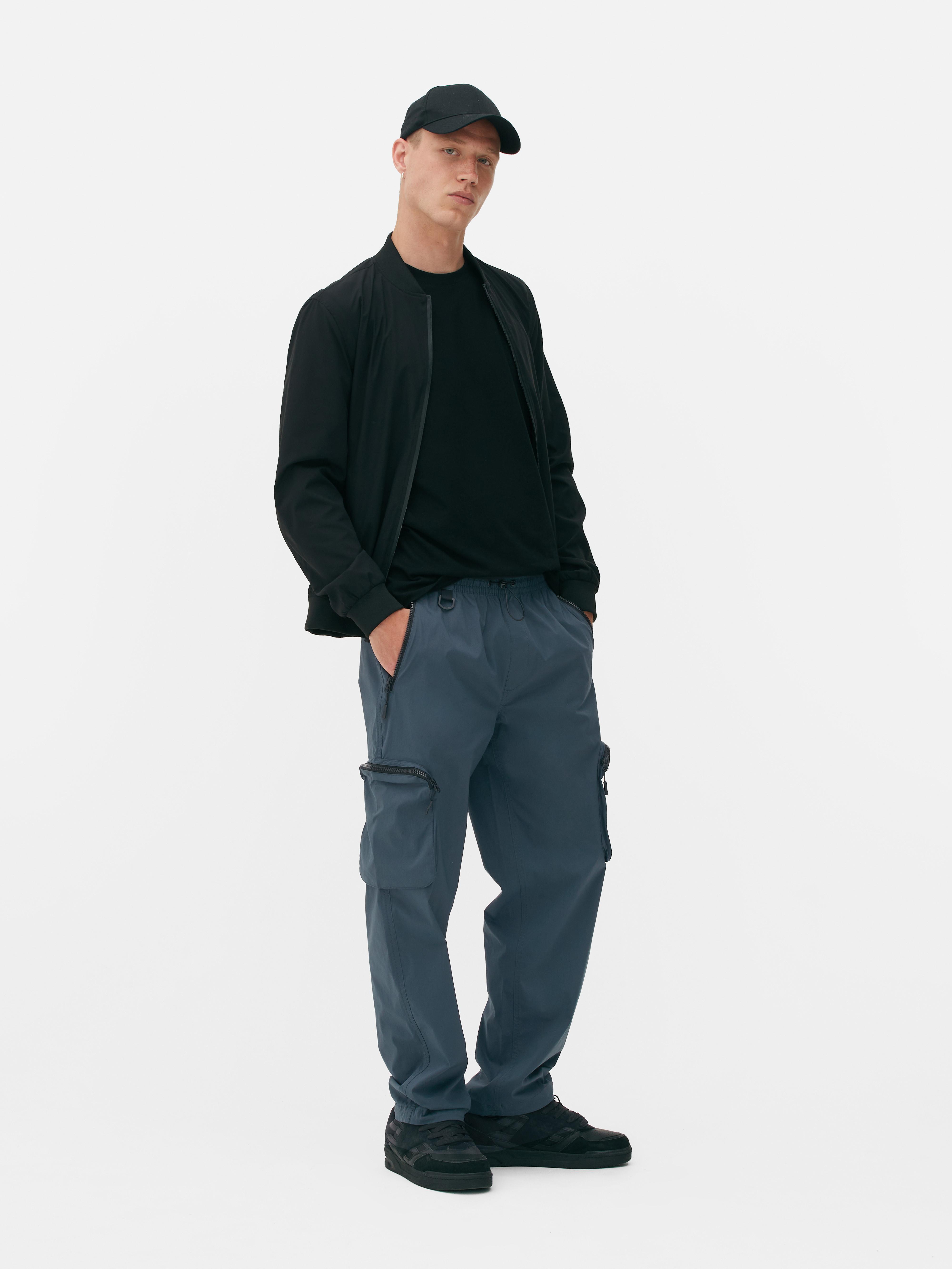Pantaloni cargo tehnici. Din punct de vedere tehnic, acești pantaloni cargo sunt pur și simplu perfecți.