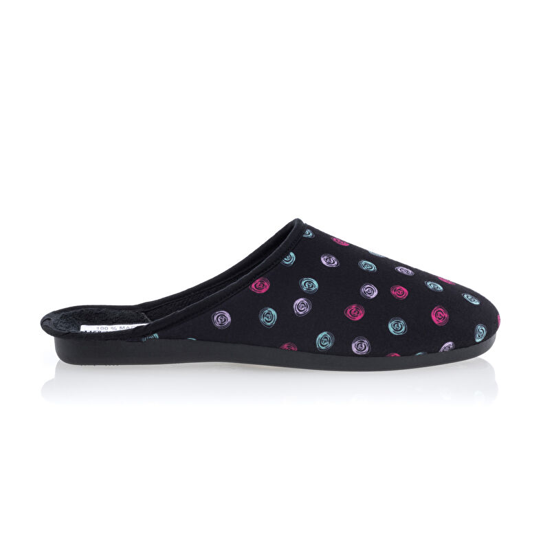 Pantuflas negras para mujer