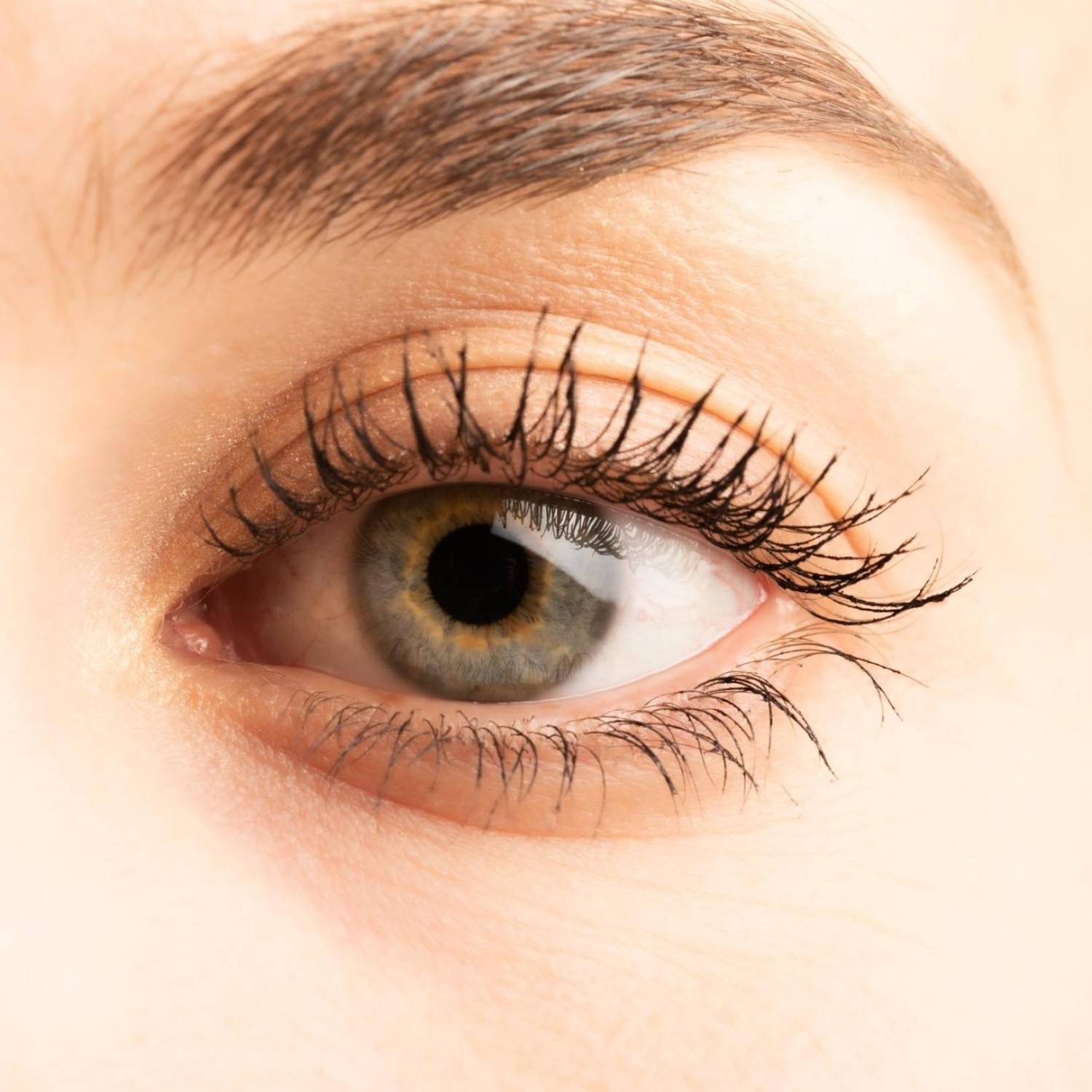 Clever Beauty Mascara #INVINCIBLE