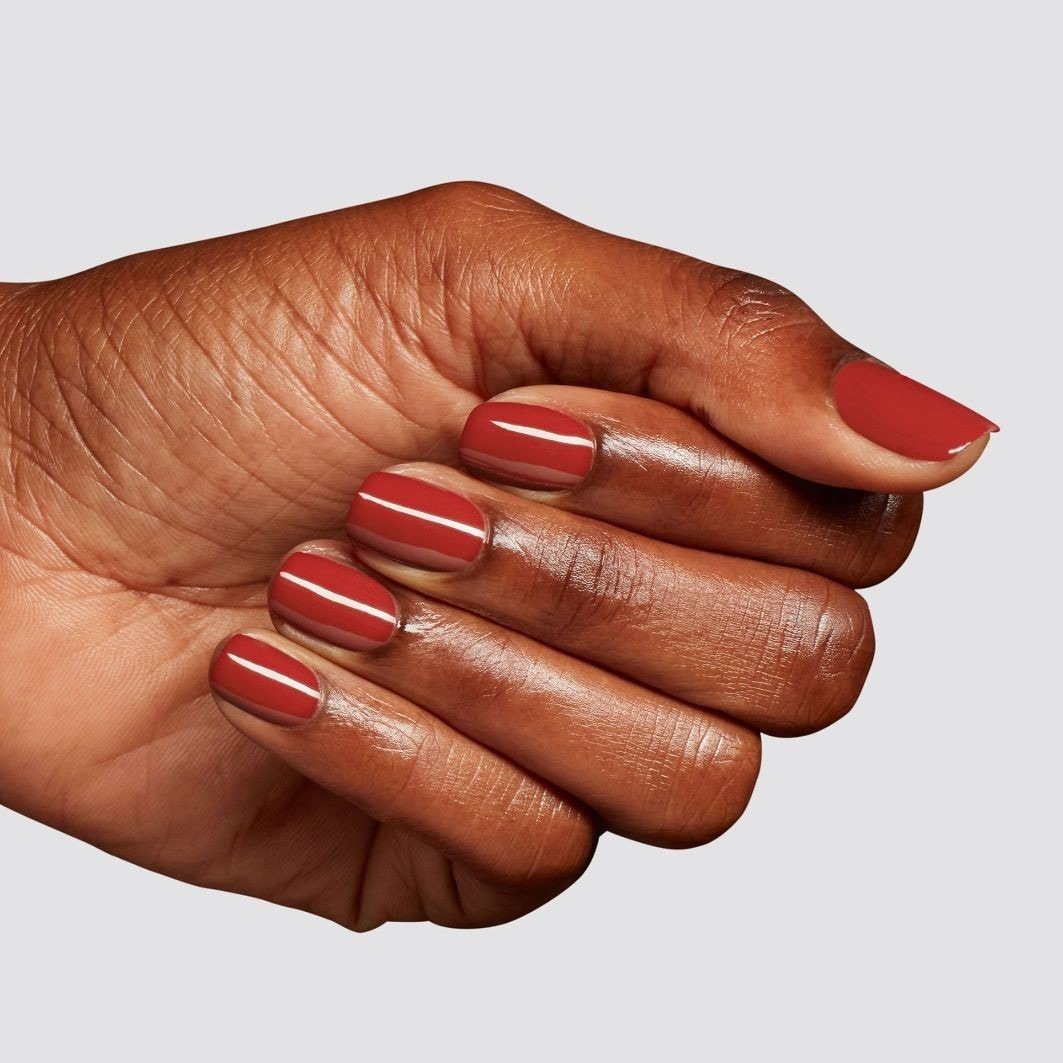 Lak na nechty OPI Infinite Shine Holiday 2025 – dostatočne dobrý na ošetrenie – 15 ml