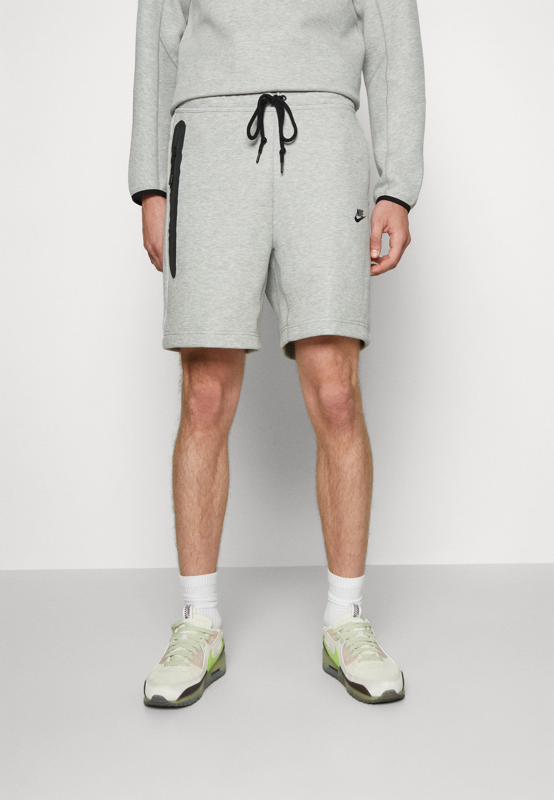 Nike Sportswear SPORTSWEAR TECH FLEECE - Trainingsbroek - grijs gemêleerd