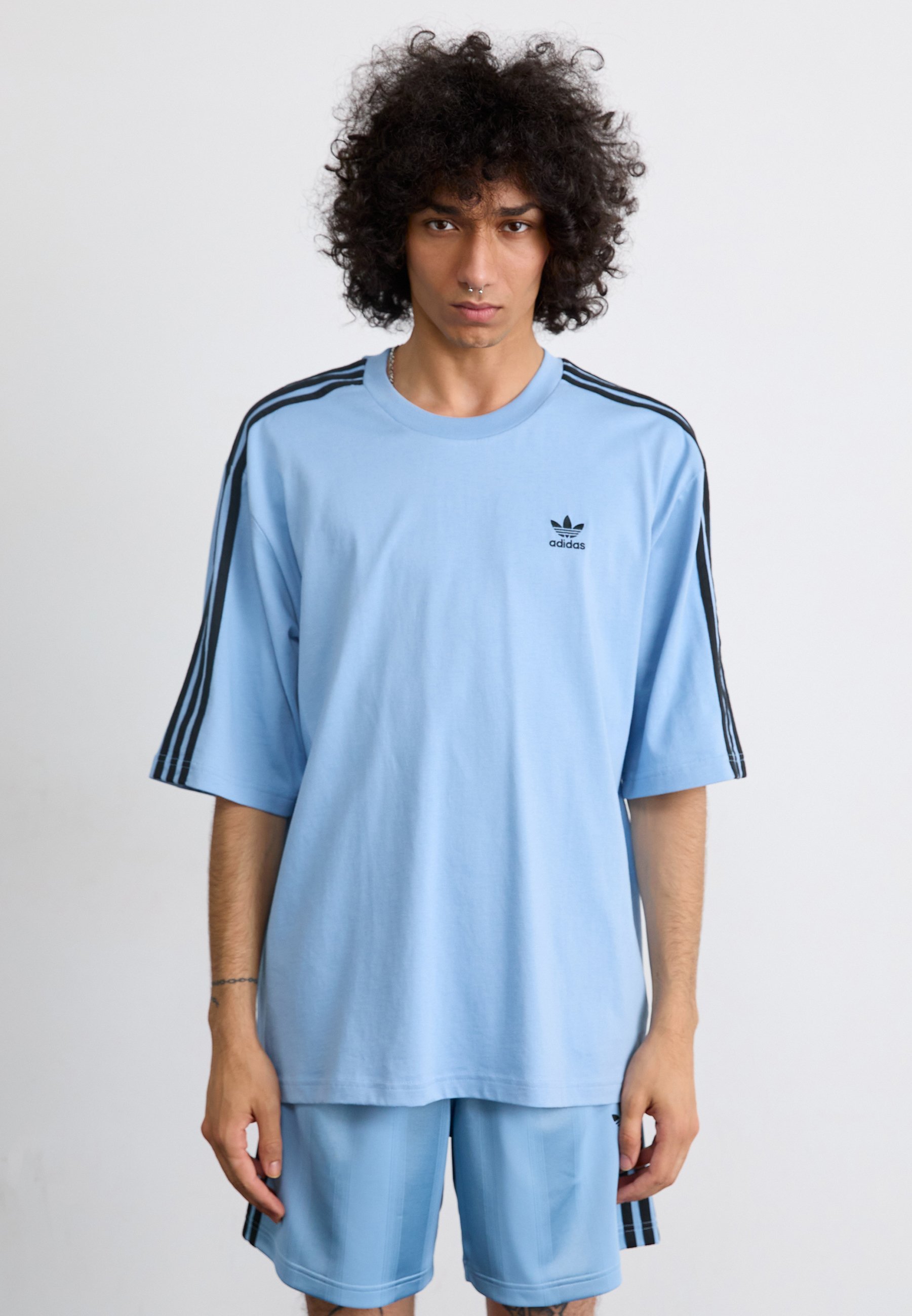 Trička s potiskem adidas Originals
