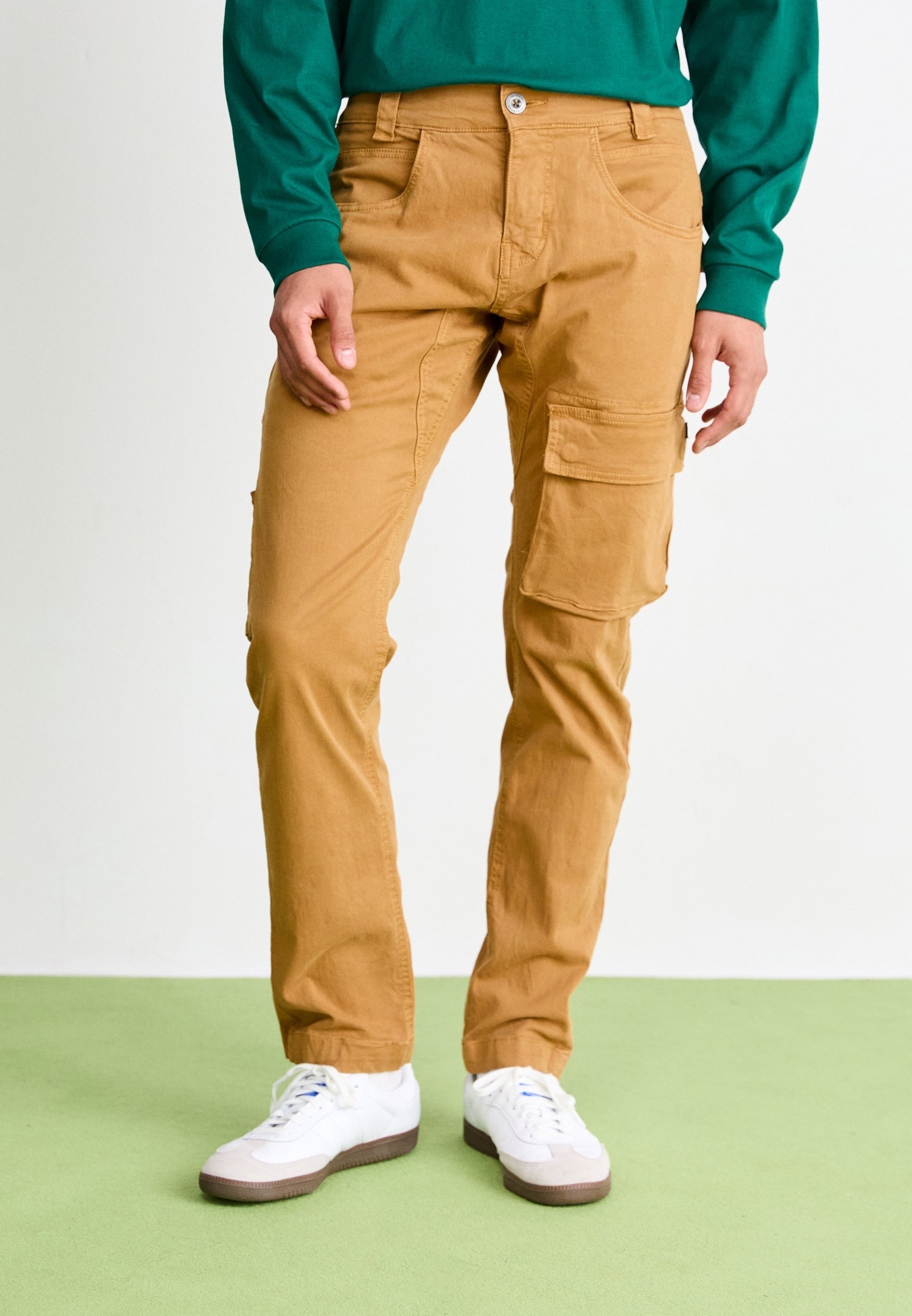 Alpha Industries Cargo nadrág - khaki